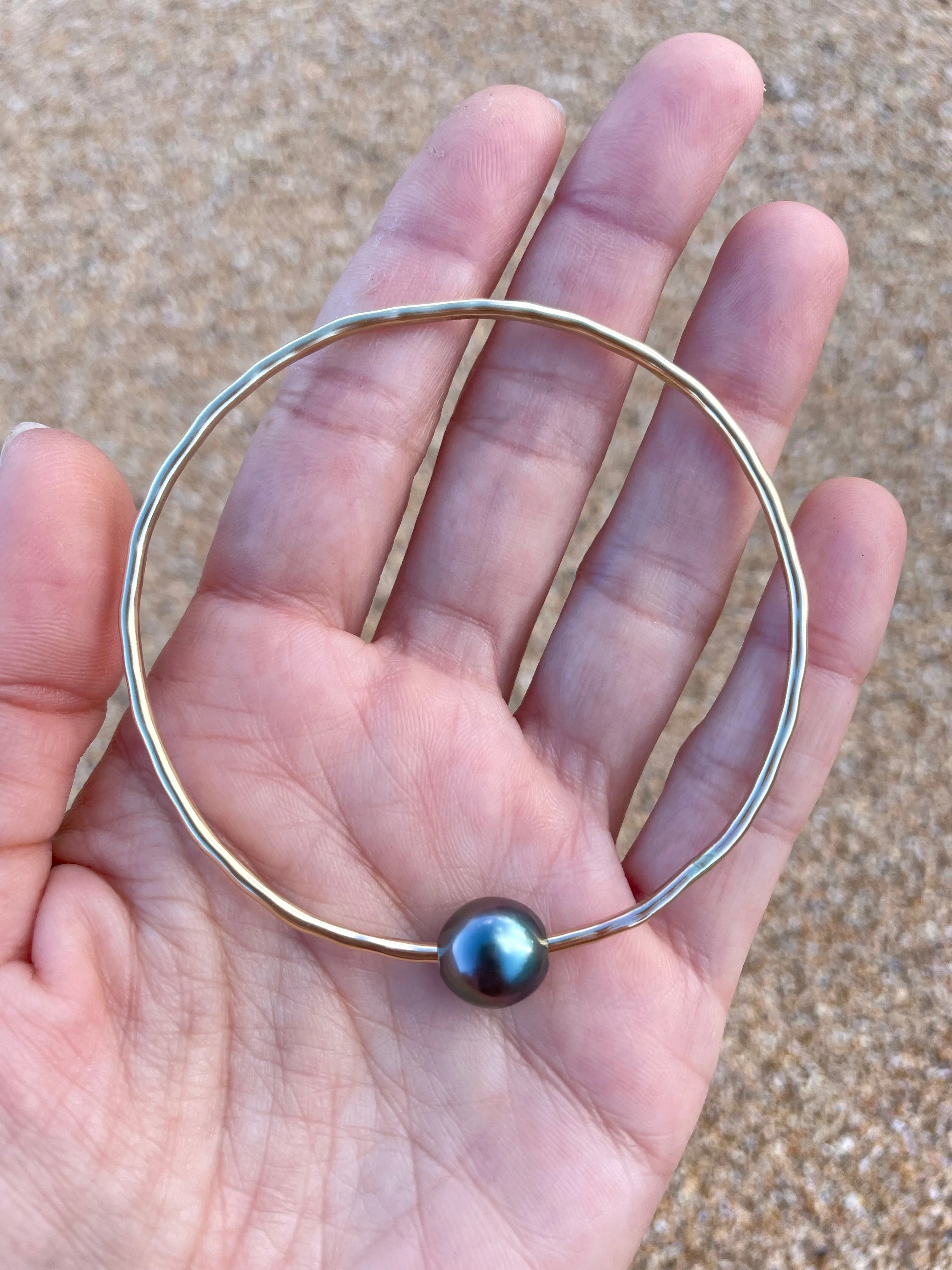 14K Gold Tahitian Pearl Bangle Size. 8