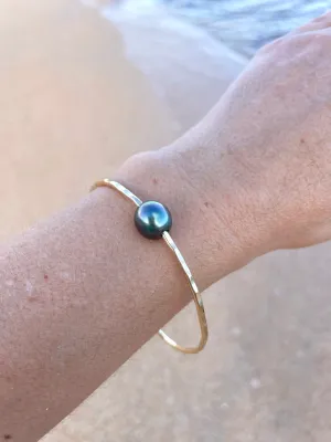 14K Gold Tahitian Pearl Bangle Size. 8