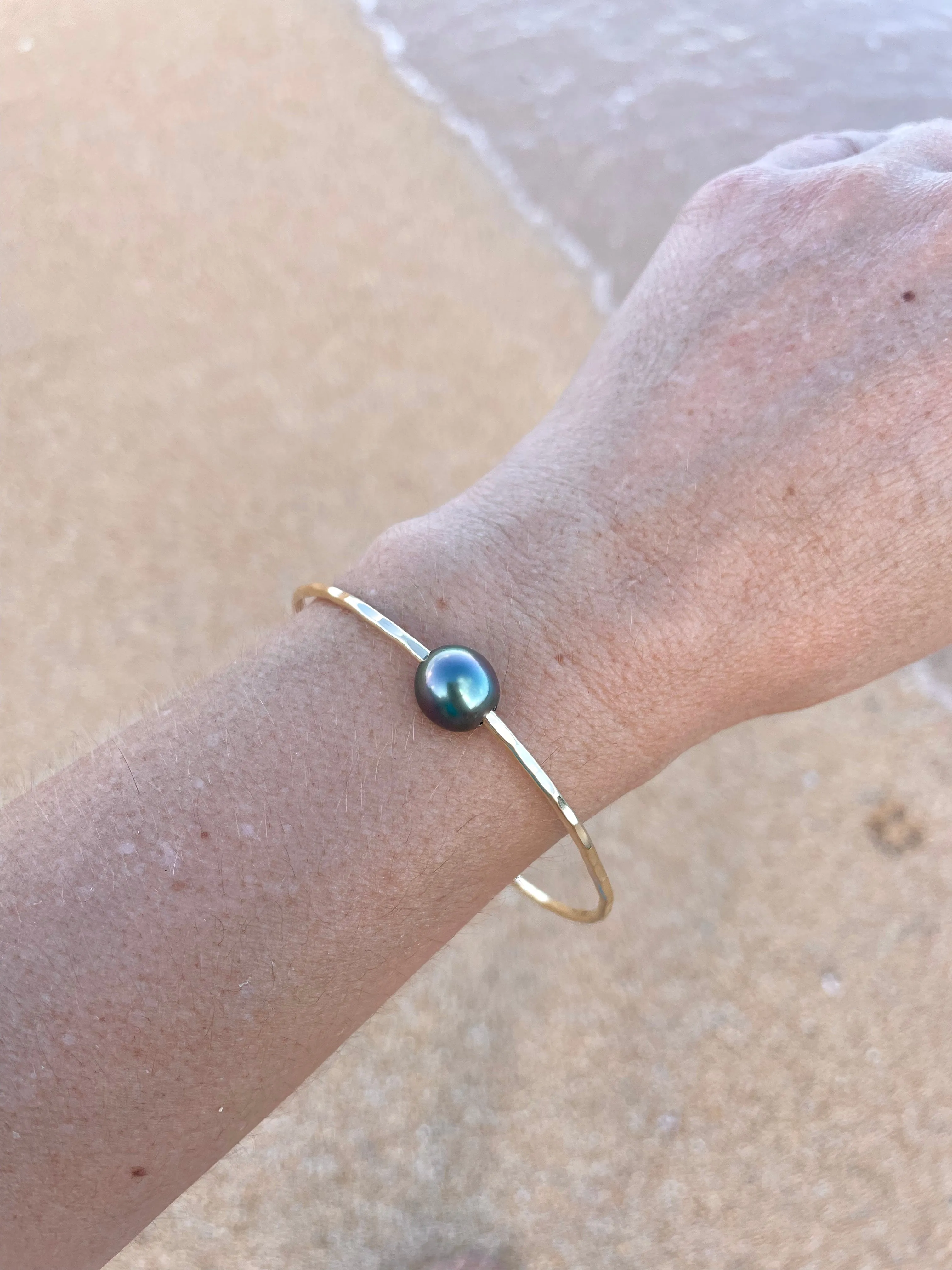 14K Gold Tahitian Pearl Bangle Size. 8