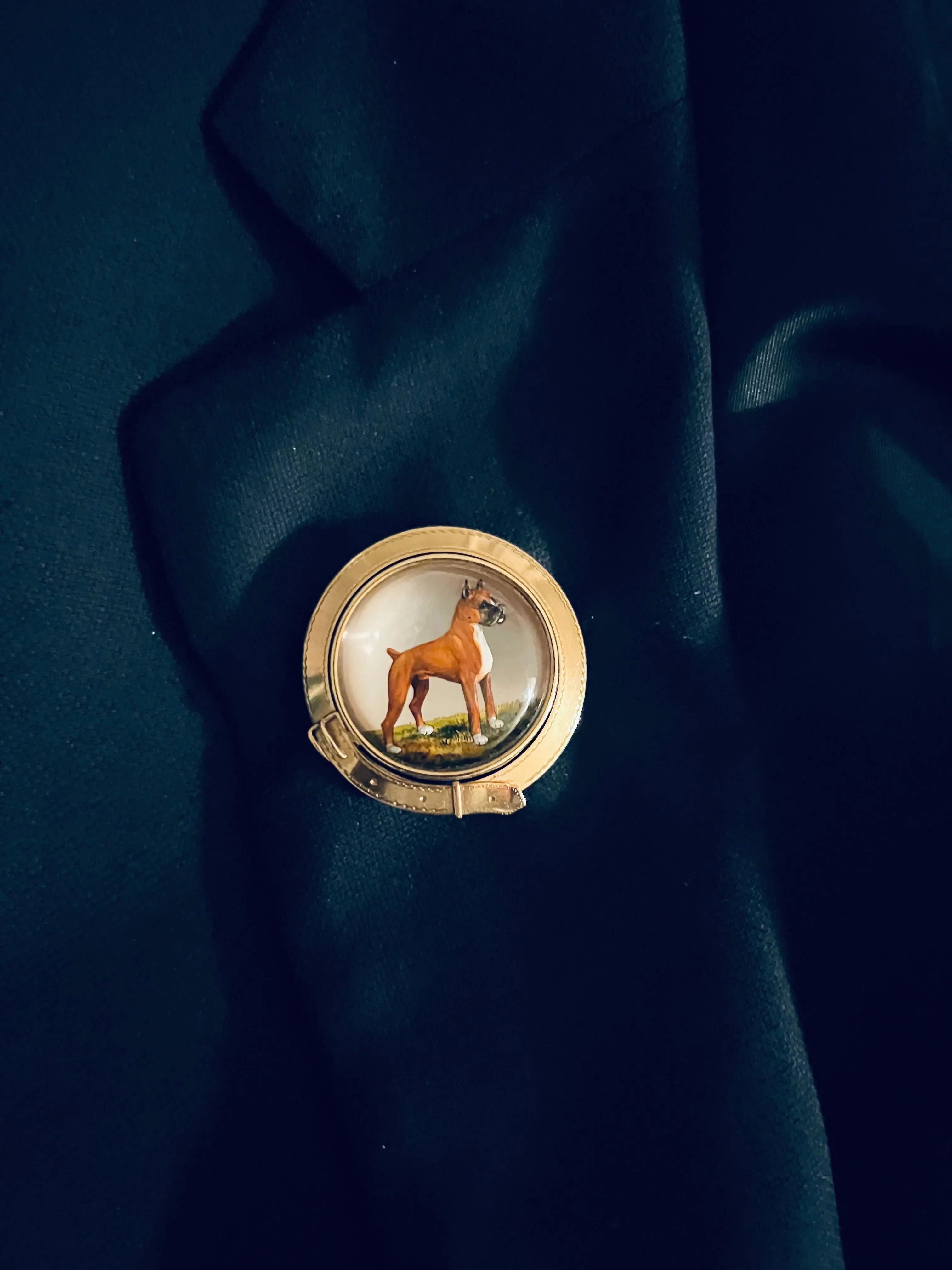 1930s Bulldog Essex Crystal 14k Yellow Gold Brooch