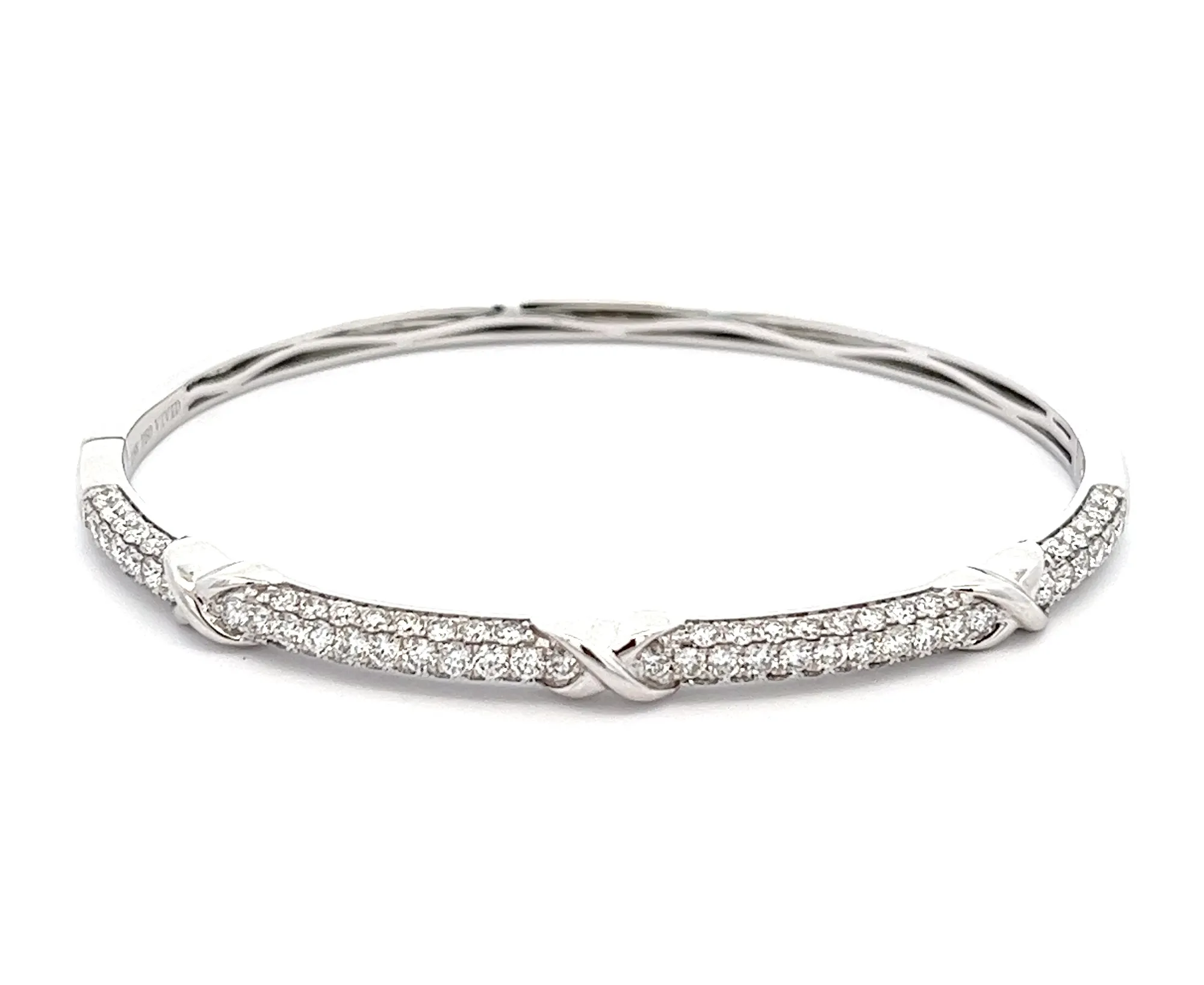 1.93ct 18k White Gold Diamond Bangle