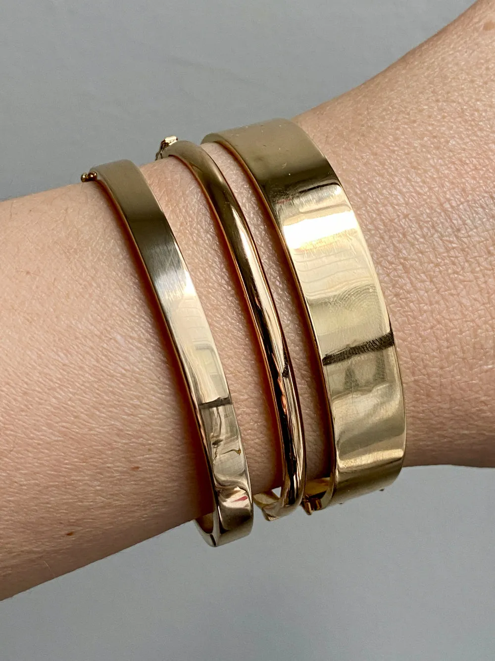 1940s era Modernist Swedish 18k Gold Hinged Bangle - maker Stigbert - 6.8 inch