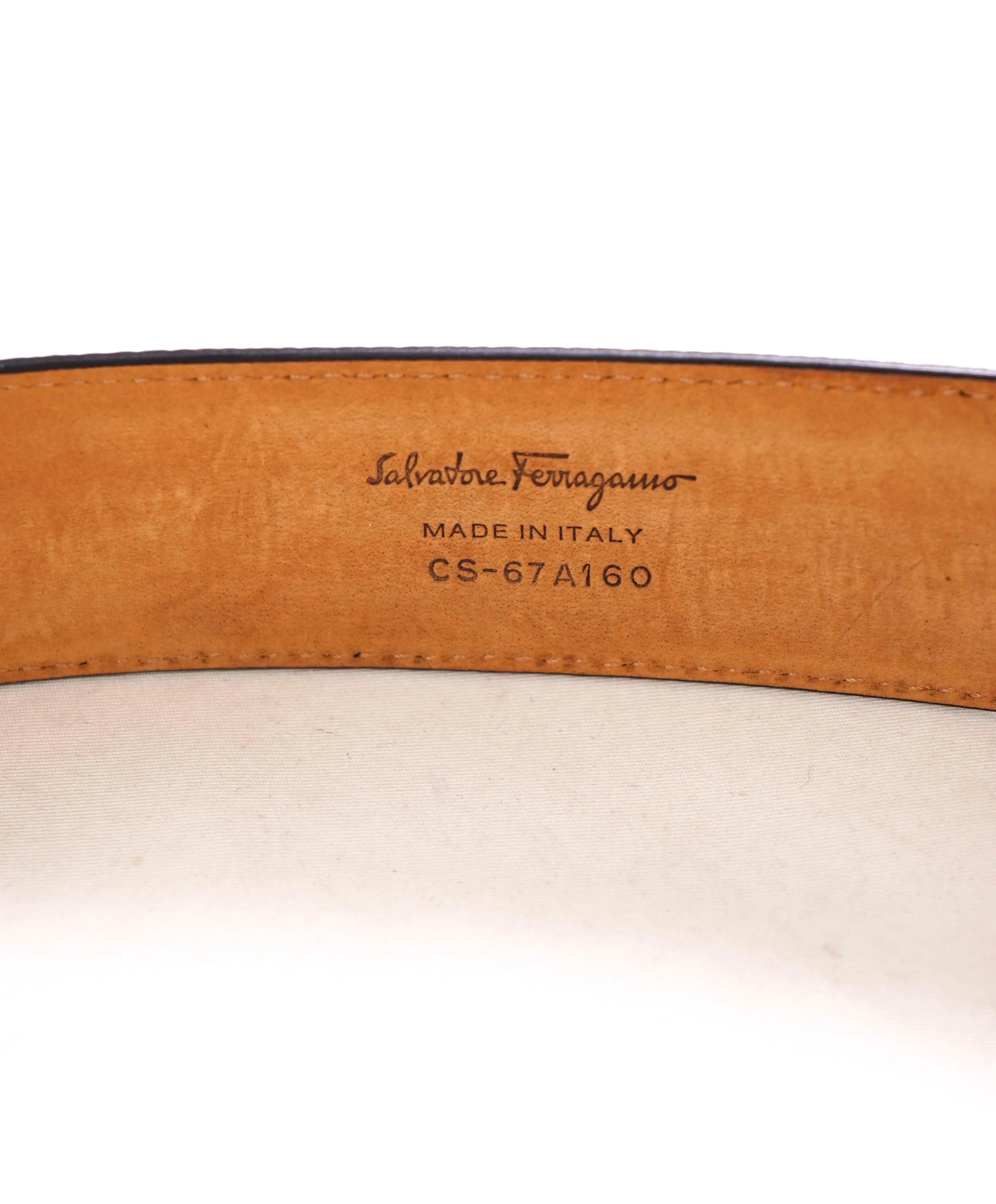 $535 SALVATORE FERRAGAMO - Black/Gold Textured Gancini Buckle Leather Belt - 40W (Cut To Smaller Size)