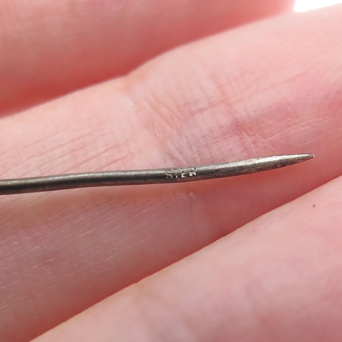925 Sterling Silver Vintage Real Hematite Modernist Floral Leaf Pin Brooch