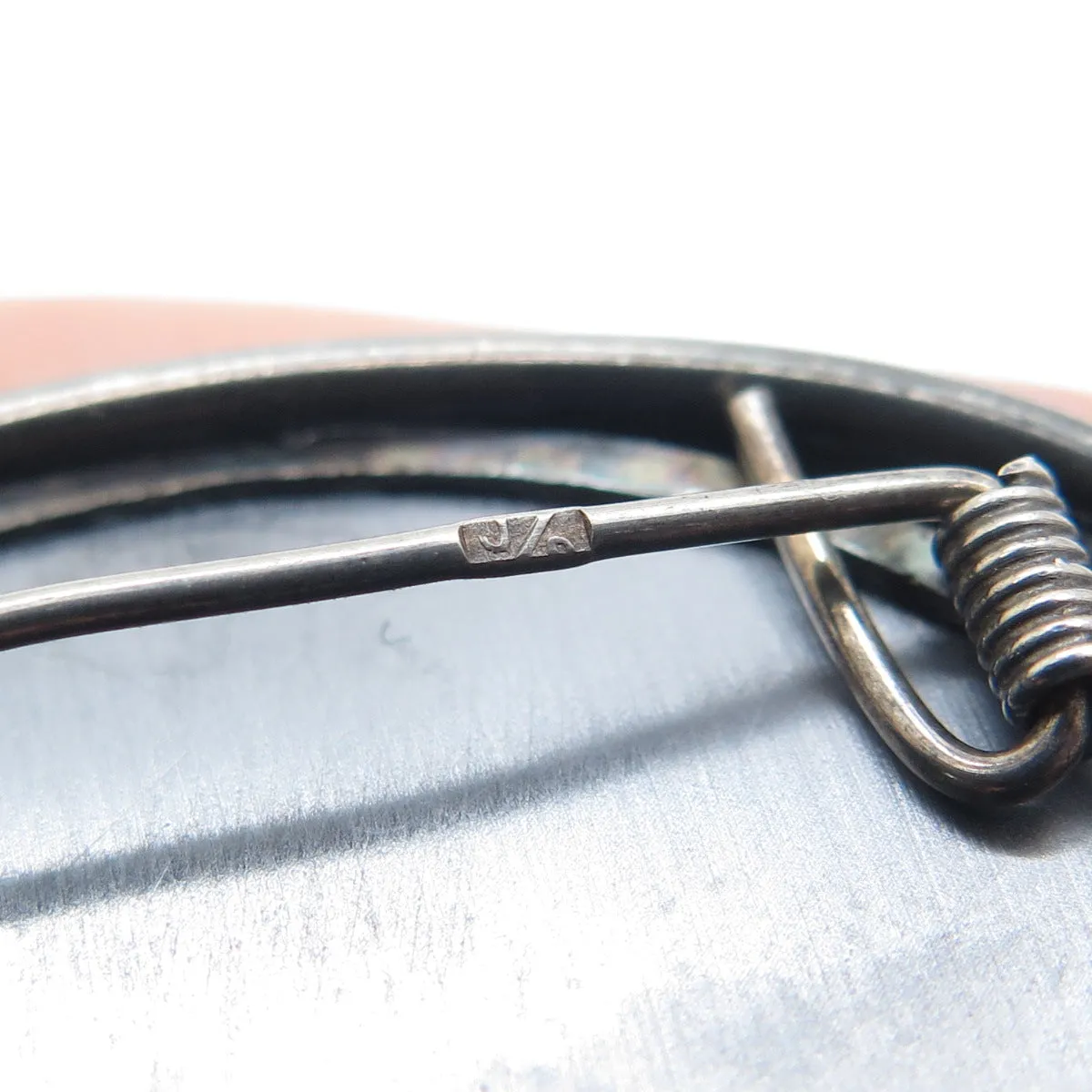 925 Sterling Silver Vintage Real Hematite Modernist Floral Leaf Pin Brooch