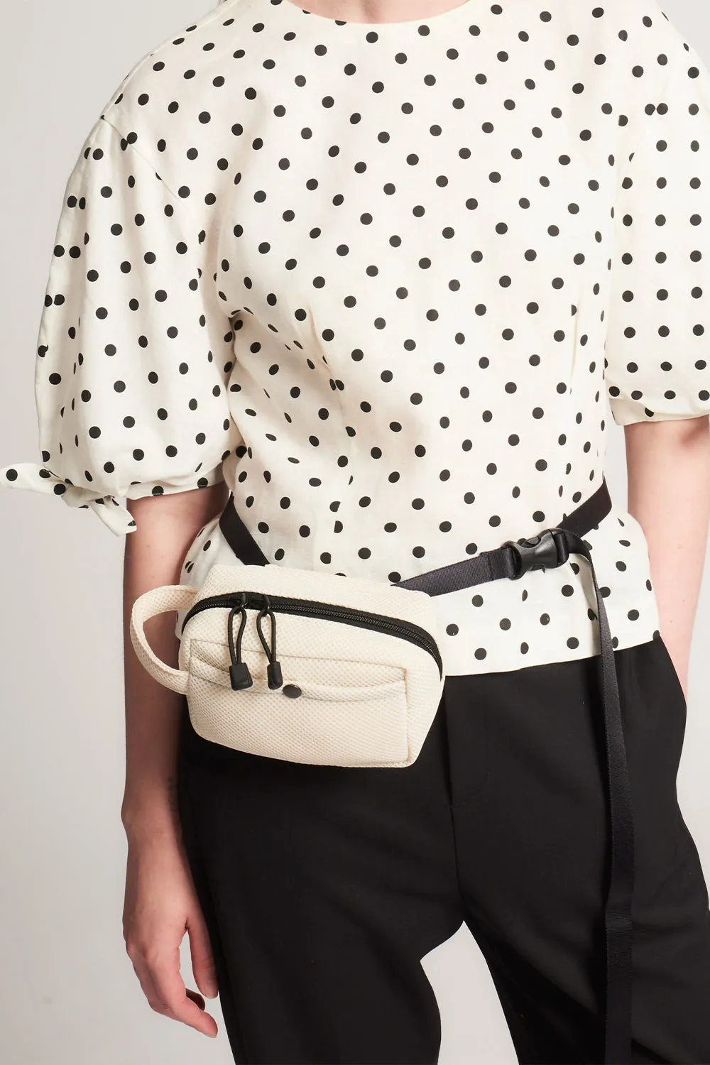 Belt Pouch Mini, Mesh Ivory
