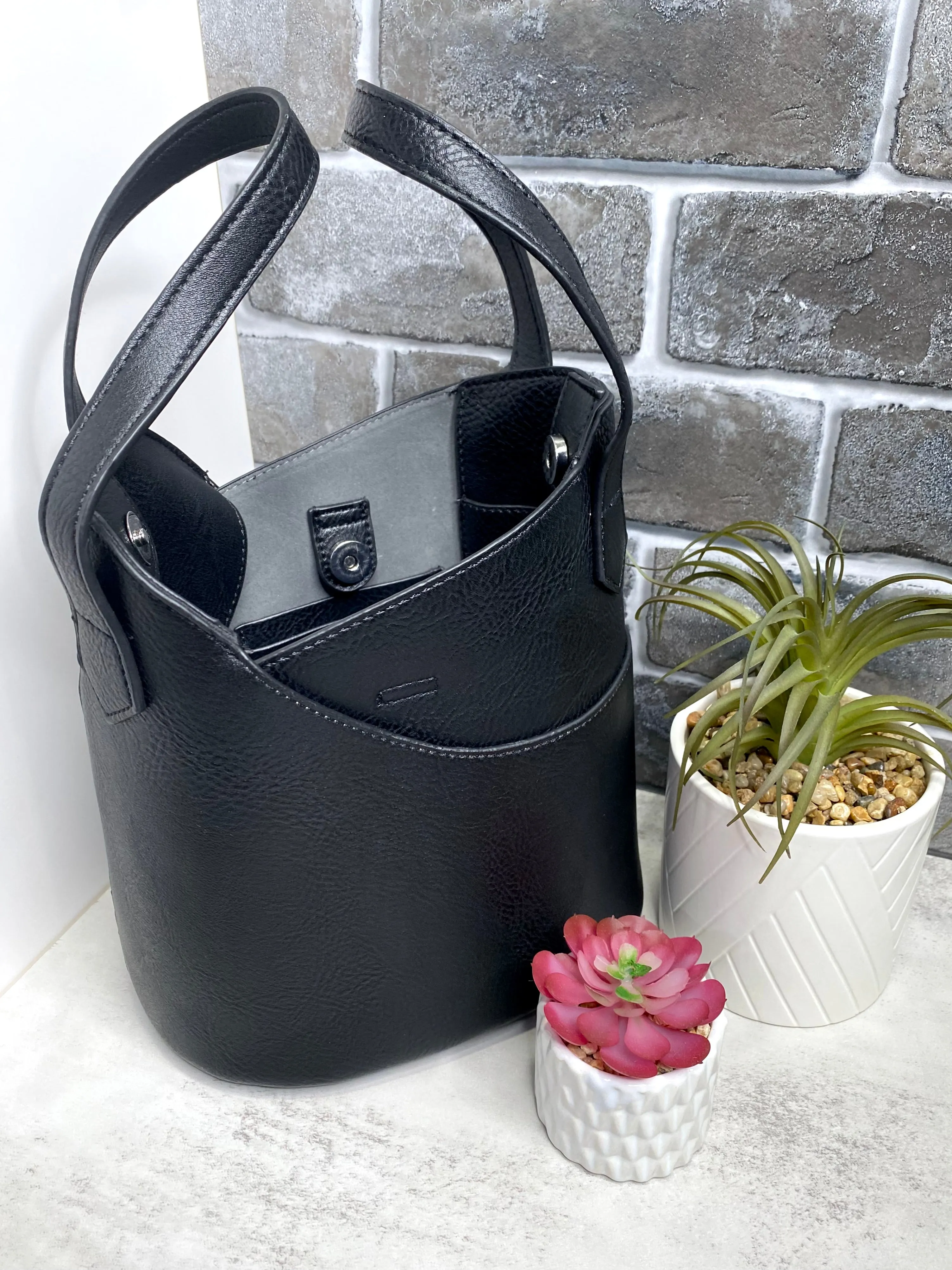 Berni Satchel - Black