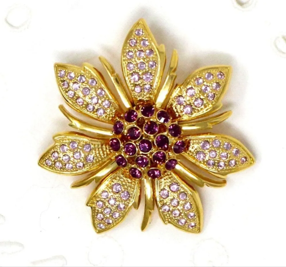Brooch / Pin, Purple Rhinestones Flower, Large Purple Center & Lilac Petals, Gold-Tone
