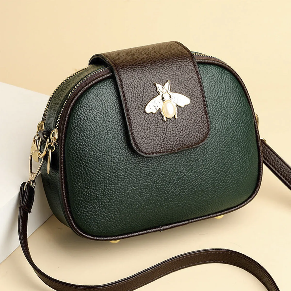 Compact Round Bag