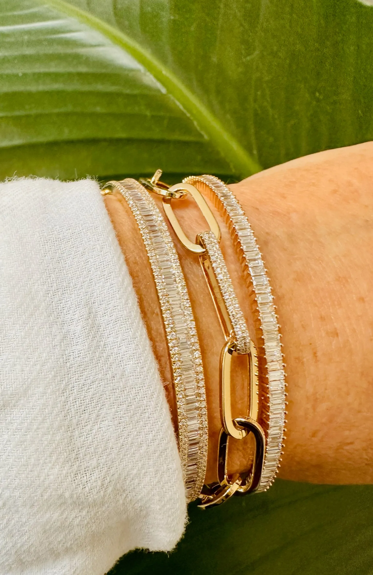 CORA BAGUETTE DIAMOND BANGLE