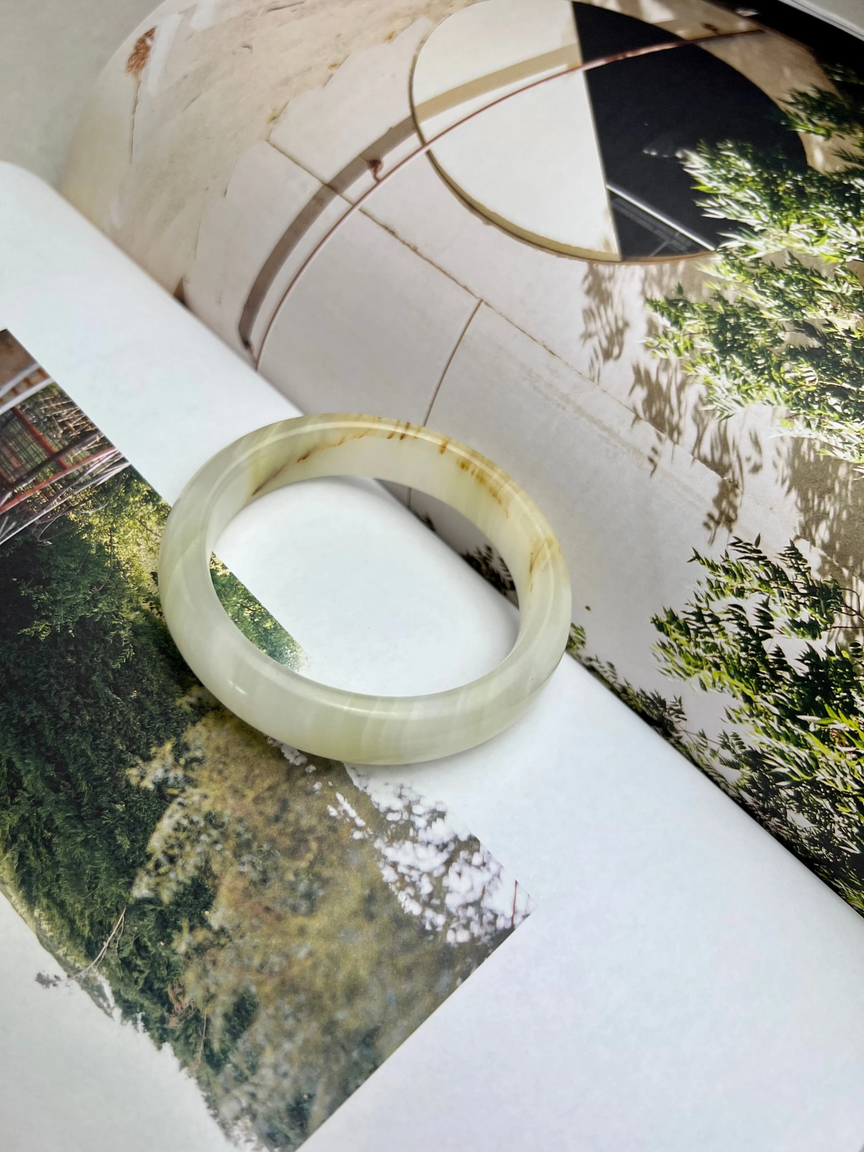 Cream White Natural Serpentine Jade Bangle