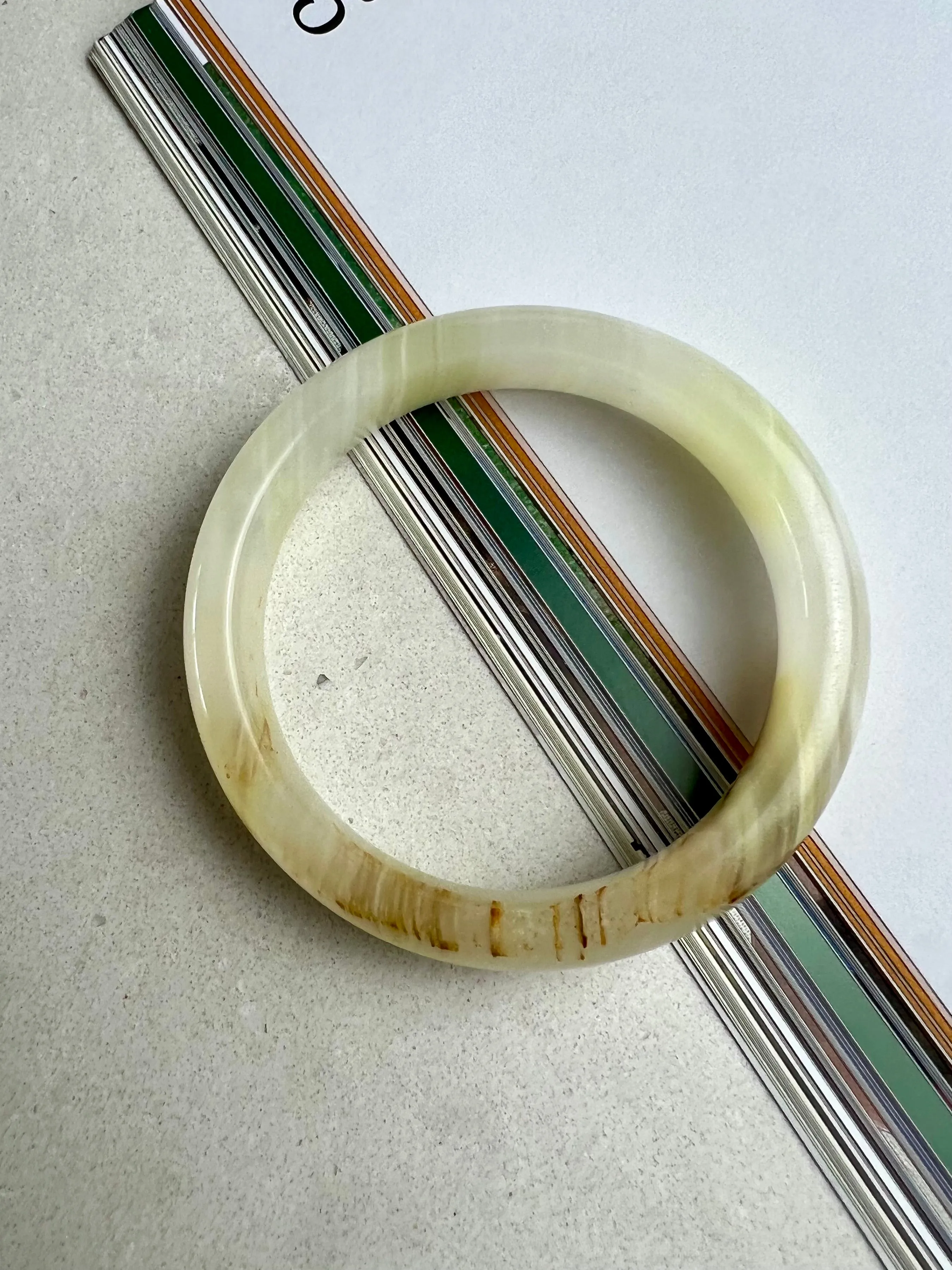Cream White Natural Serpentine Jade Bangle