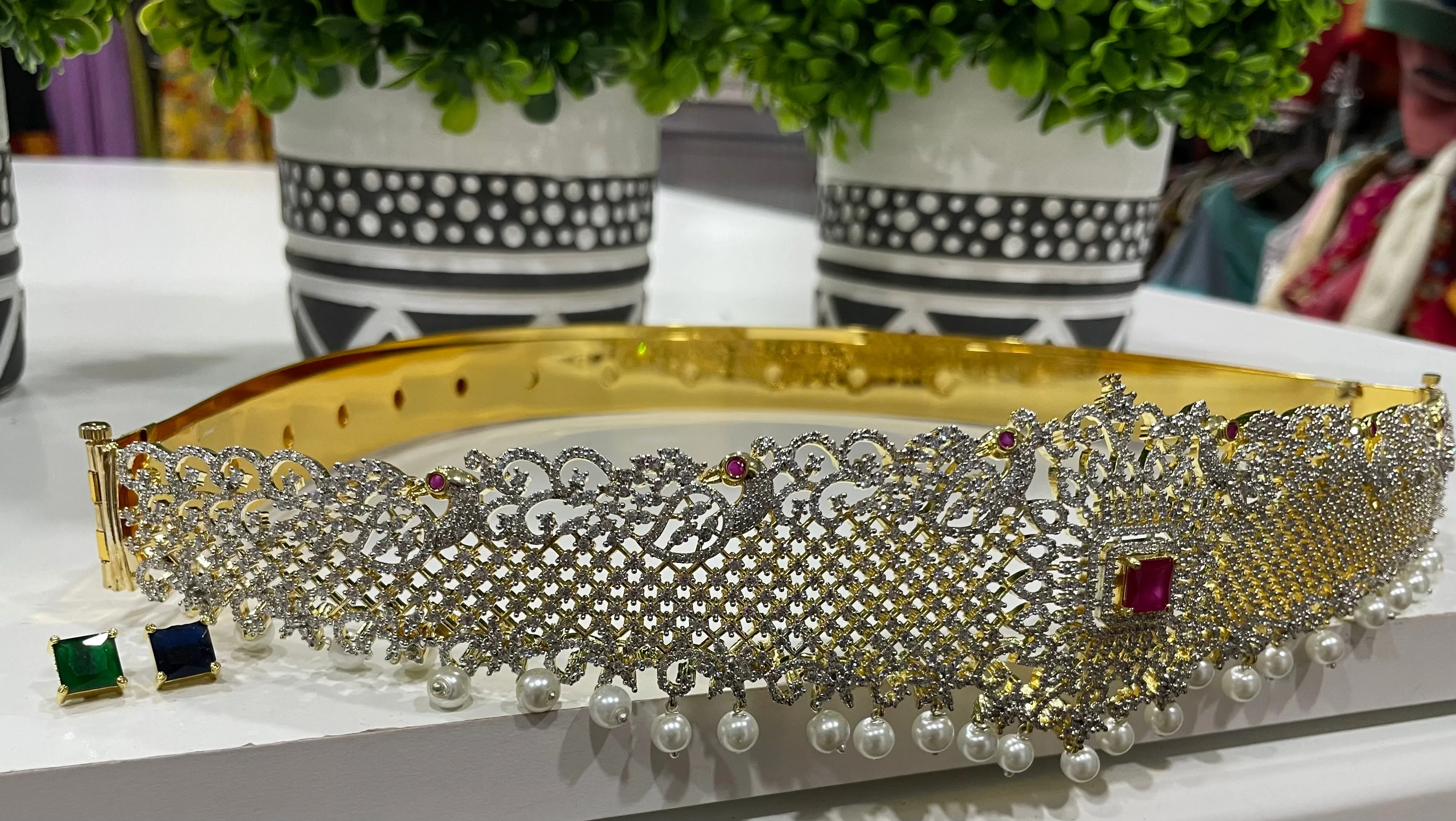 Diamond Finish Vaddanam with Interchangeable Stones