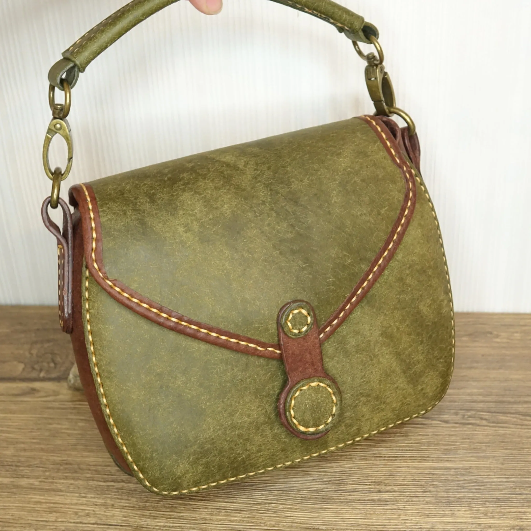 Handmade Lara Leather Handbag with handle