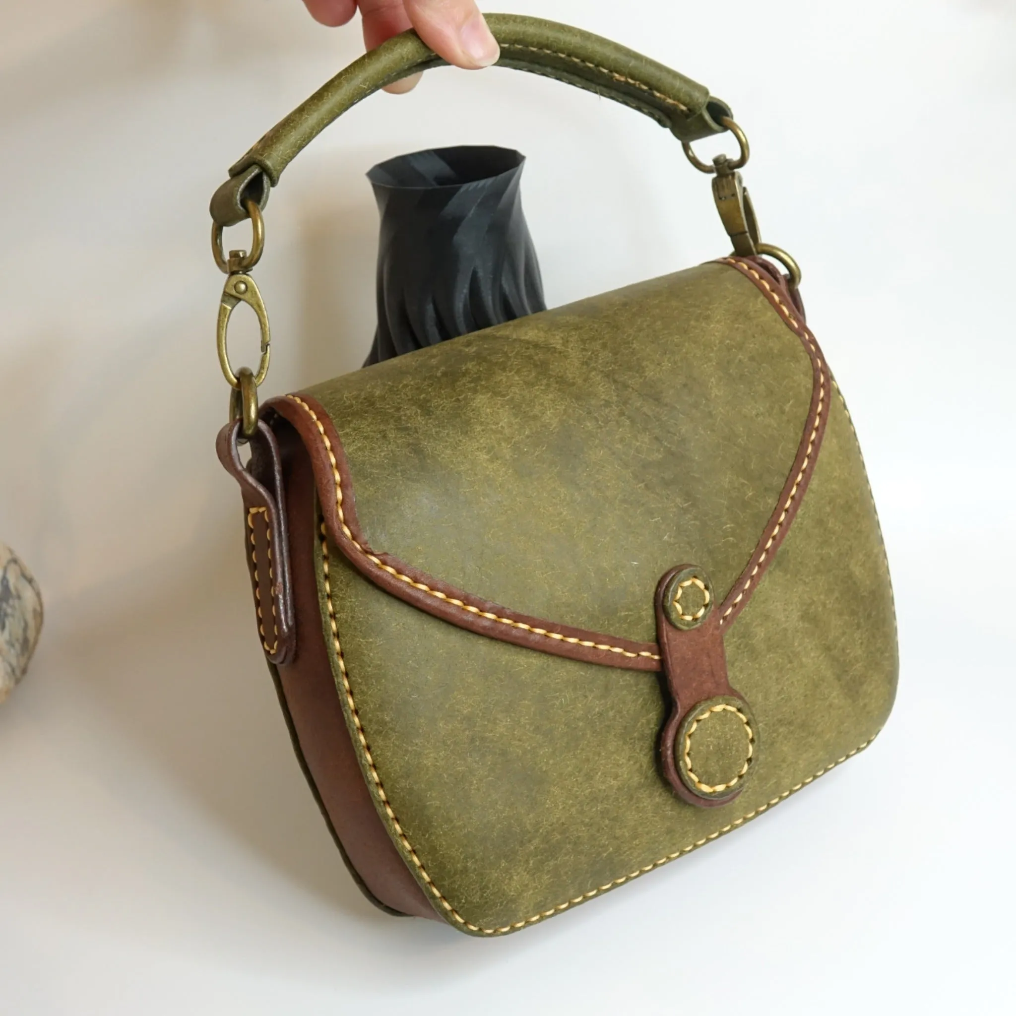 Handmade Lara Leather Handbag with handle