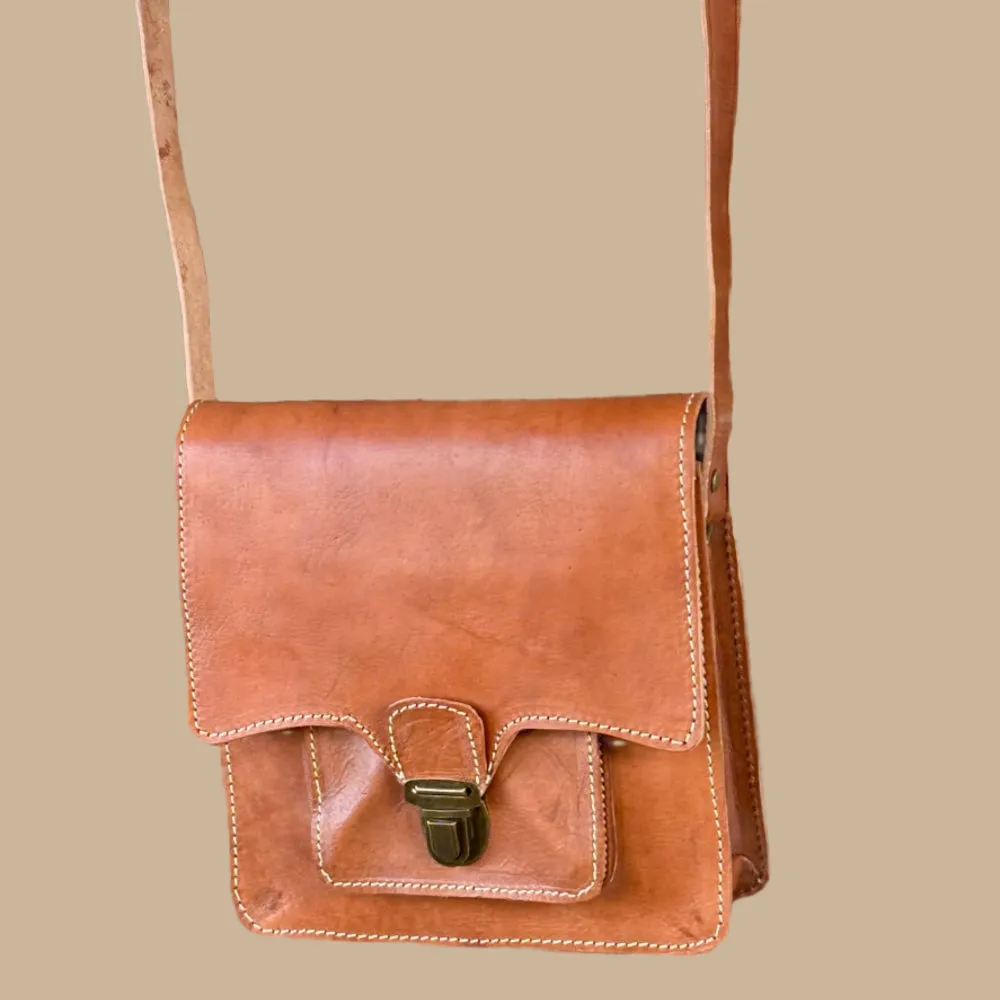 Haqiba small orange/tan traditional satchel