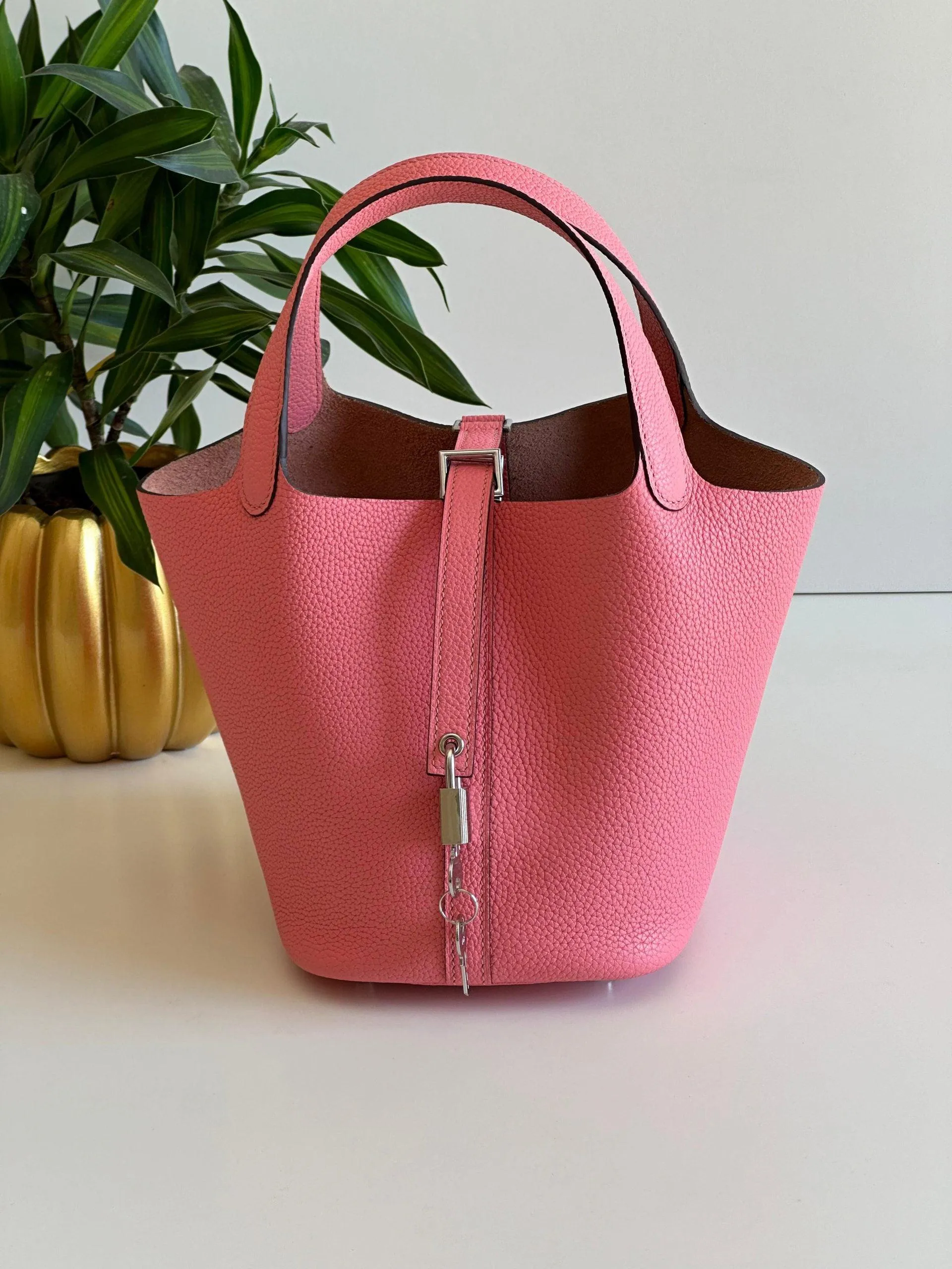 Hermès Picotin 22 Taurillon Clemence leather bags