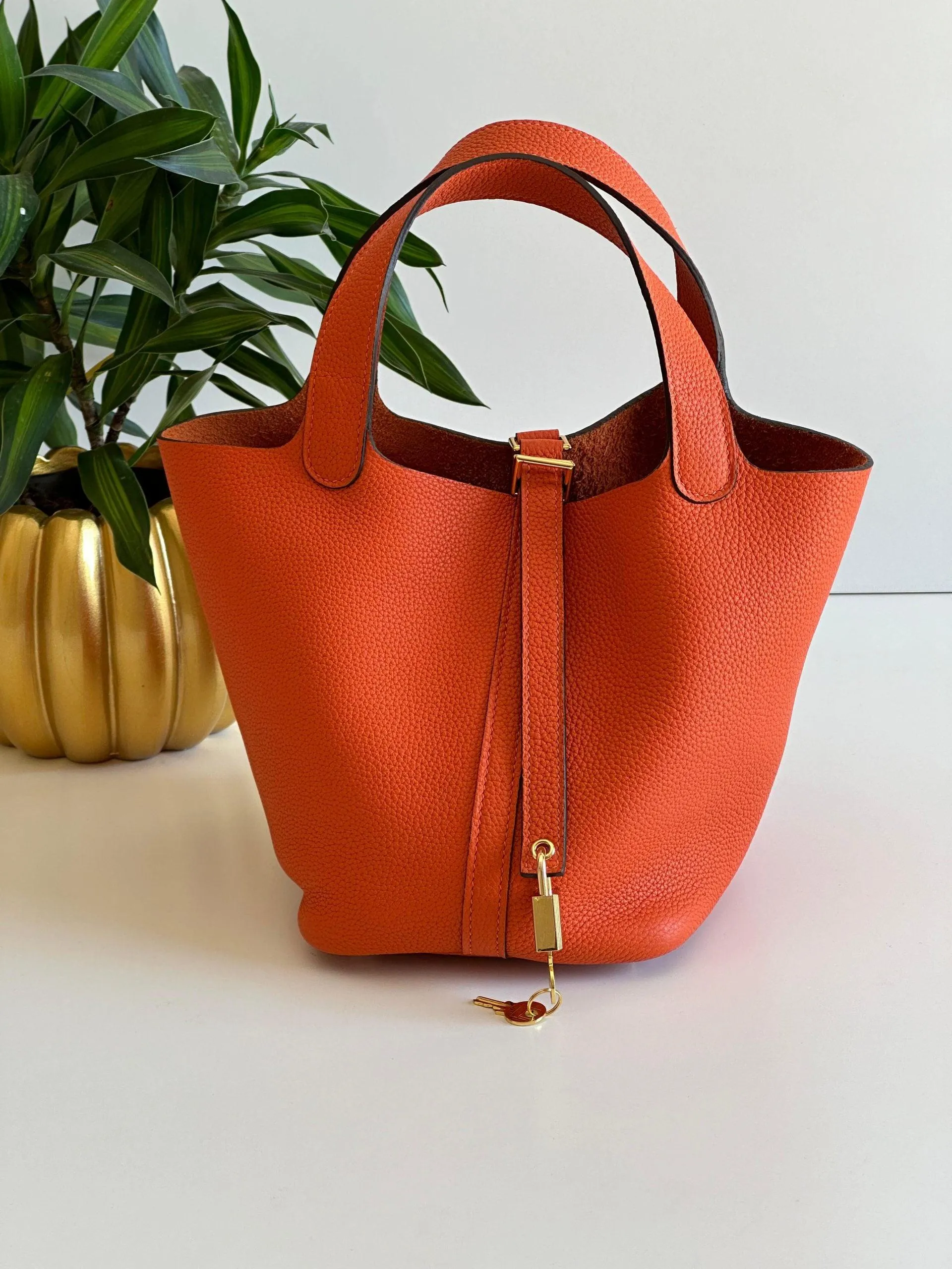 Hermès Picotin 22 Taurillon Clemence leather bags