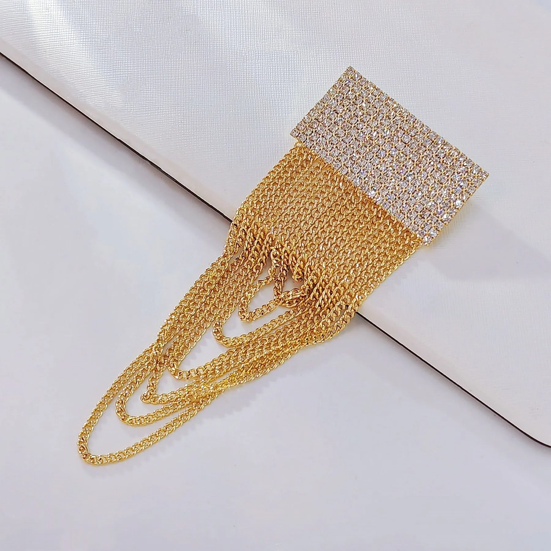 Jewelblings Hip-hop Fashion Inspiration Wide Crystal Pave Bar and Golden Link Chain Drop Brooches Badge Pins for Unisex Base Cloth Accessory