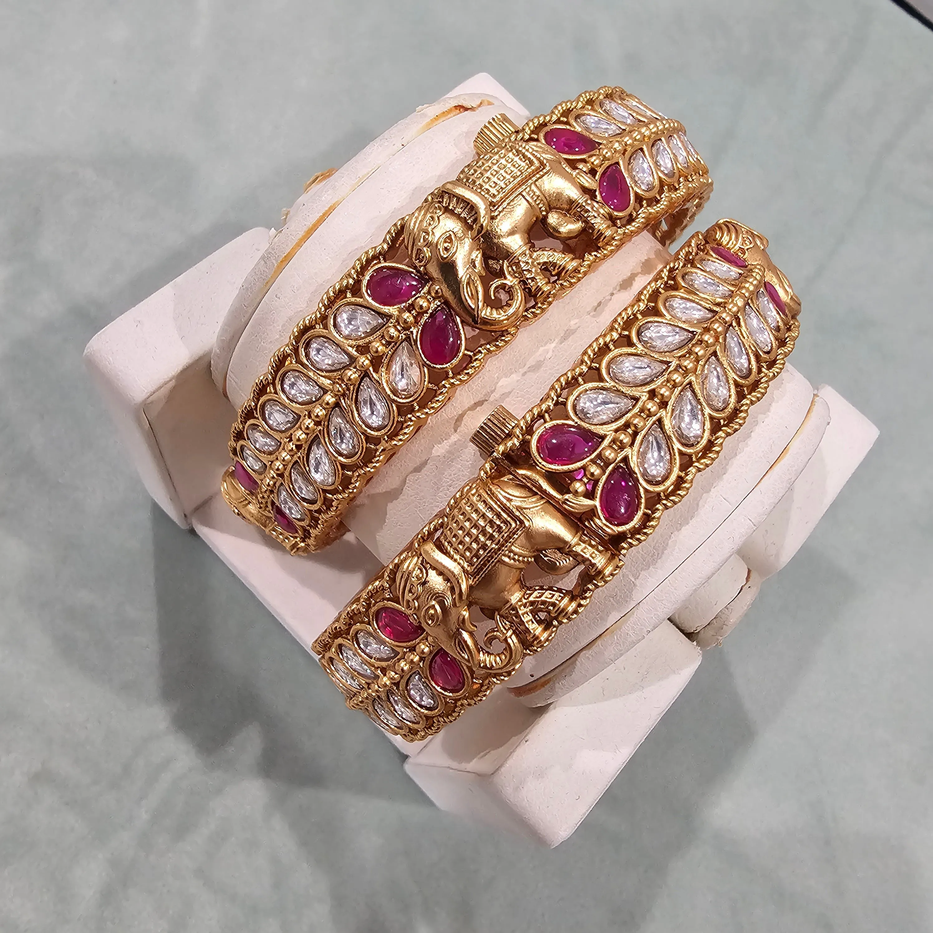 Kundan Bangles