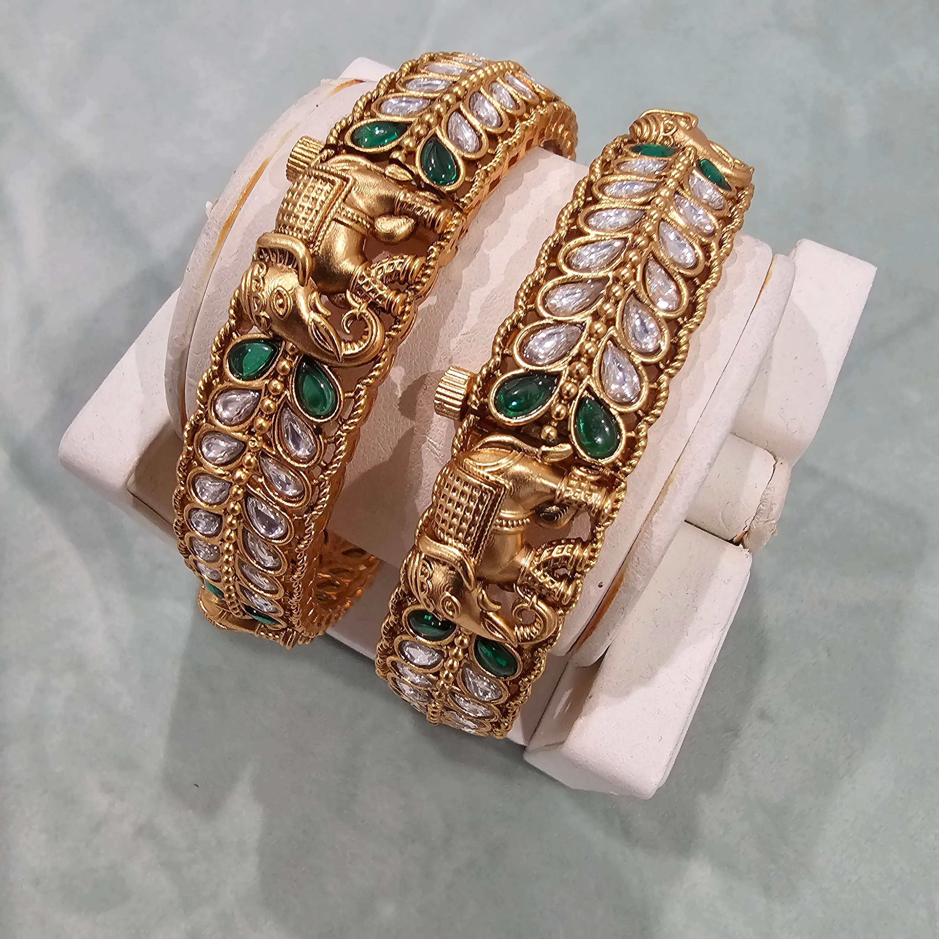Kundan Bangles