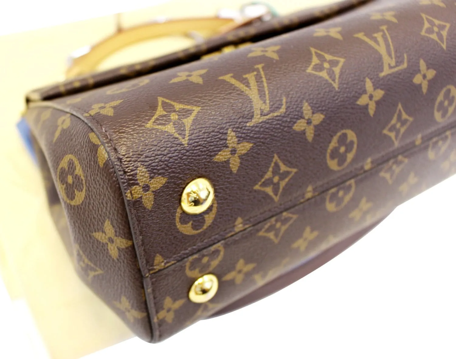 LOUIS VUITTON Monogram Canvas Cluny MM Shoulder Bag