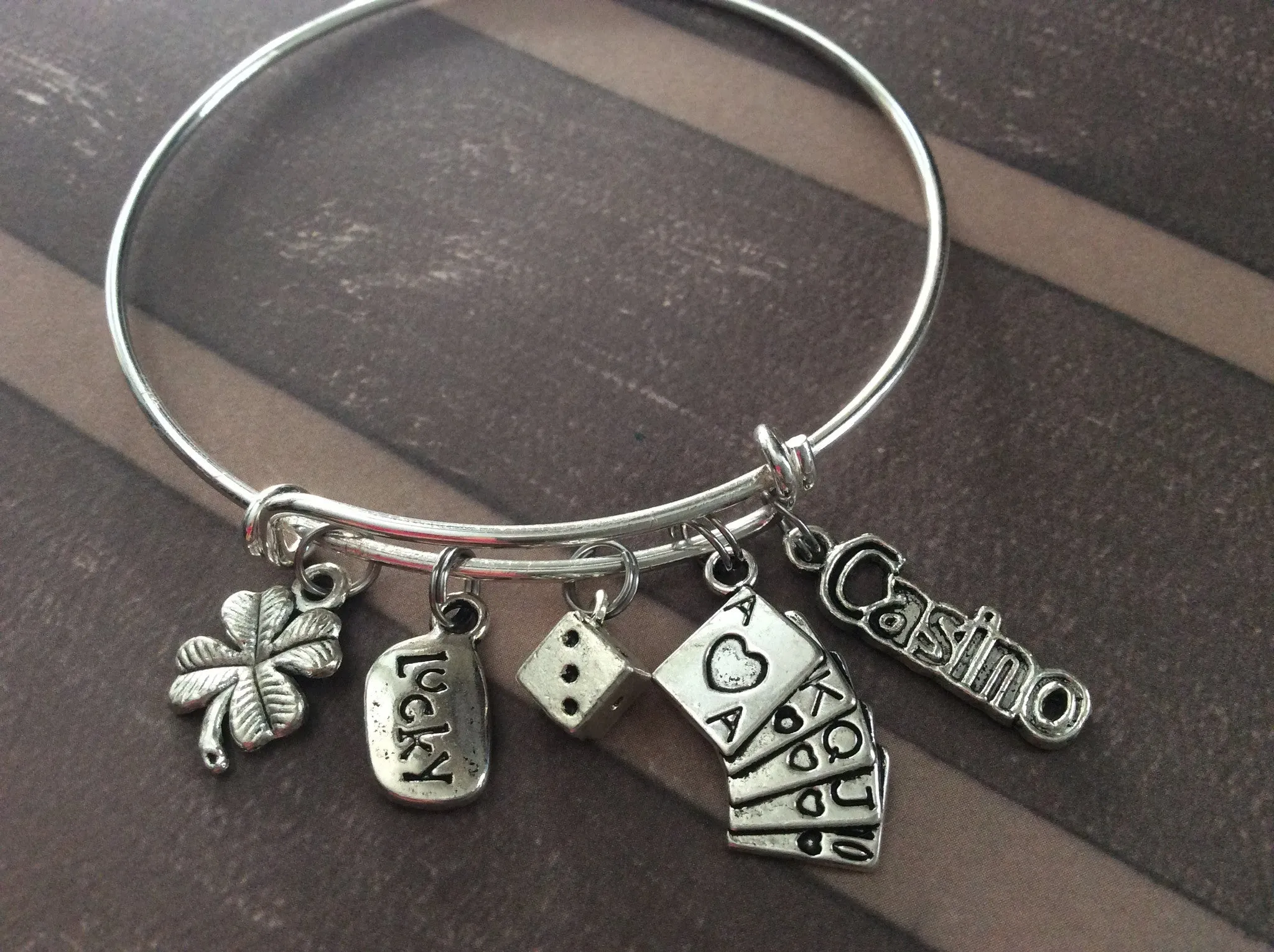 Lucky Casino Dice Playing Cards and Four Leaf Clover Charm Silver Expandable Adjustable Wire Bangle Bracelet Stacking Handmade Trendy Gamble Gift