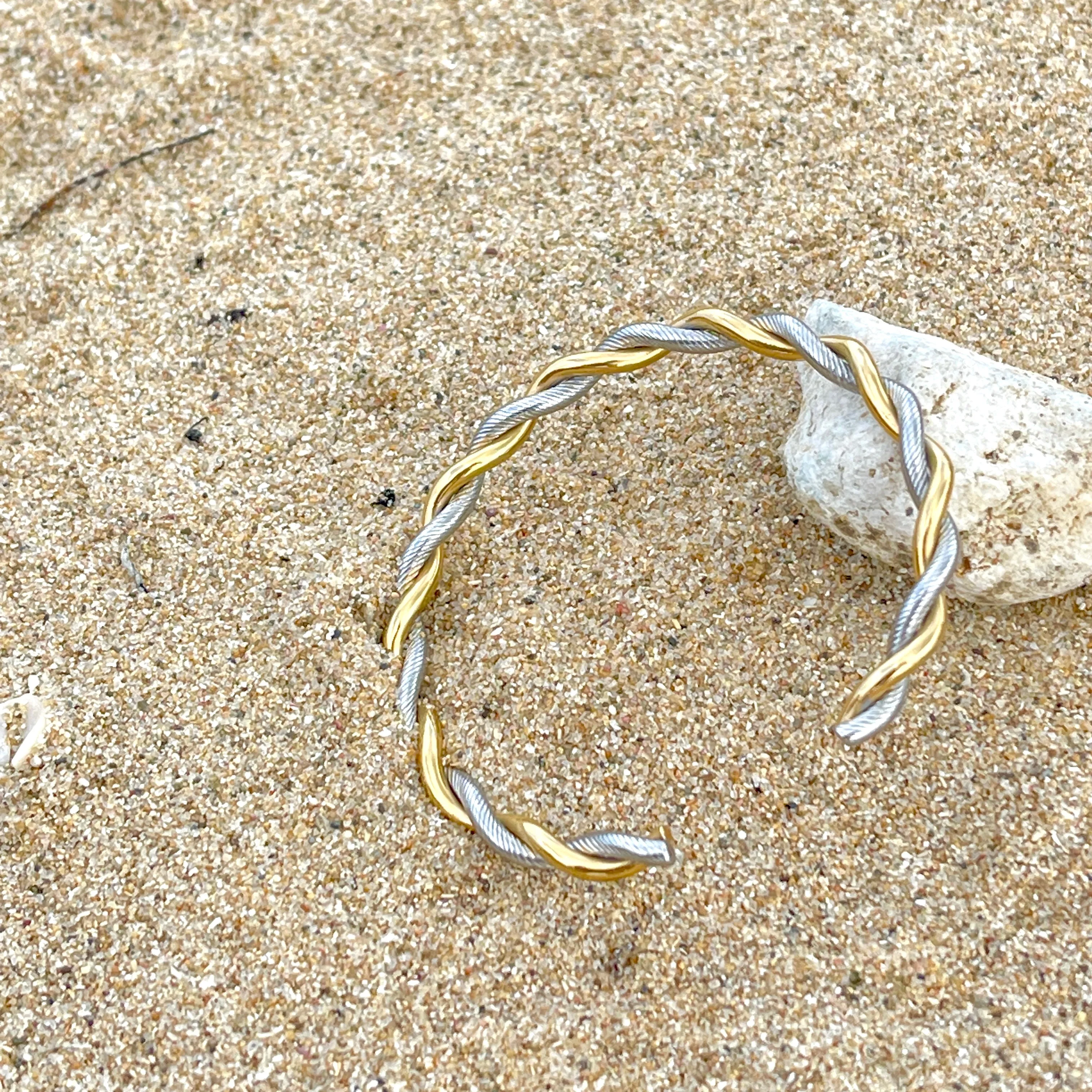Marea Bangle