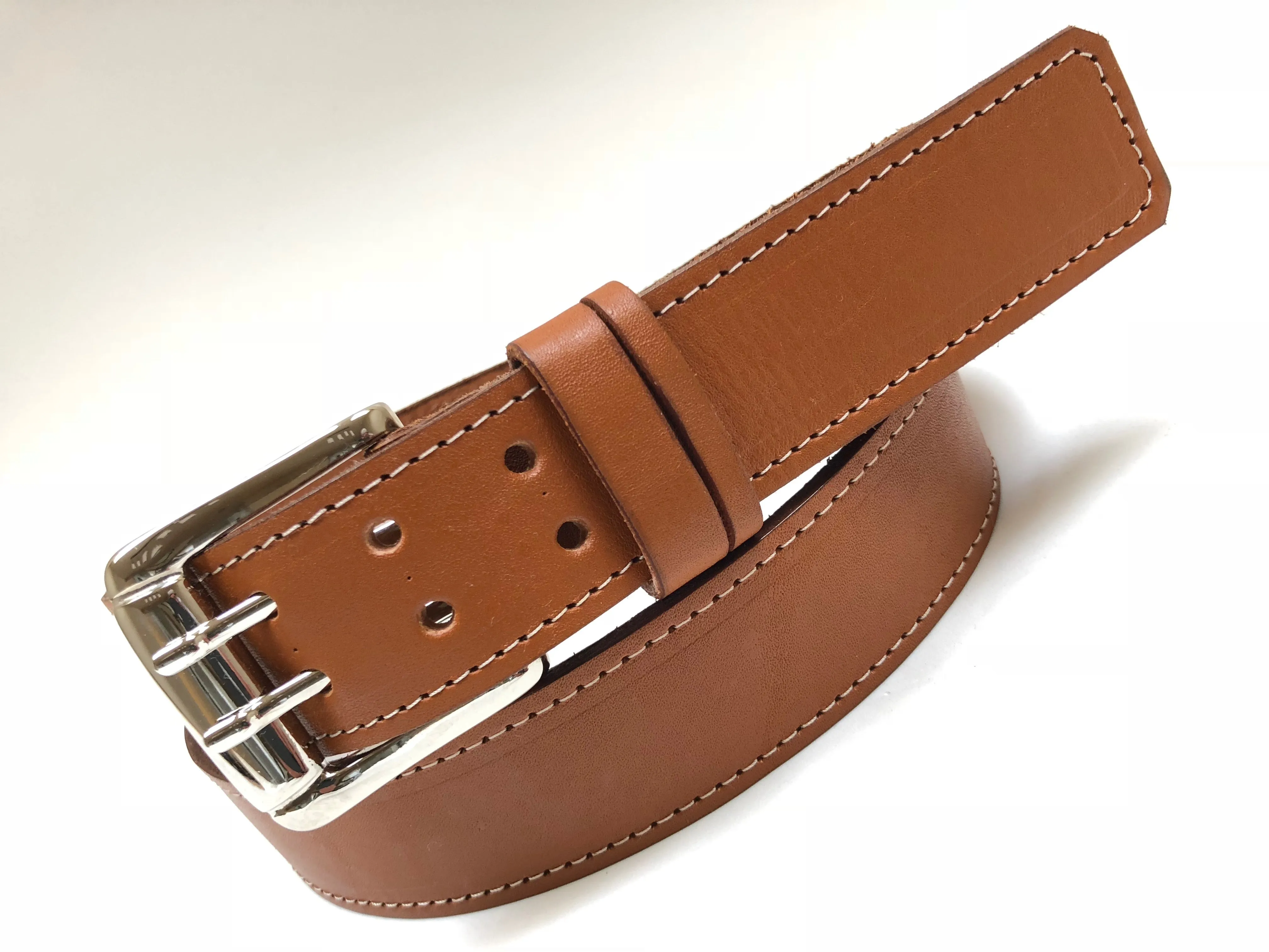 Men's Tan Leather Belt with Silver Tone Buckle 42A5