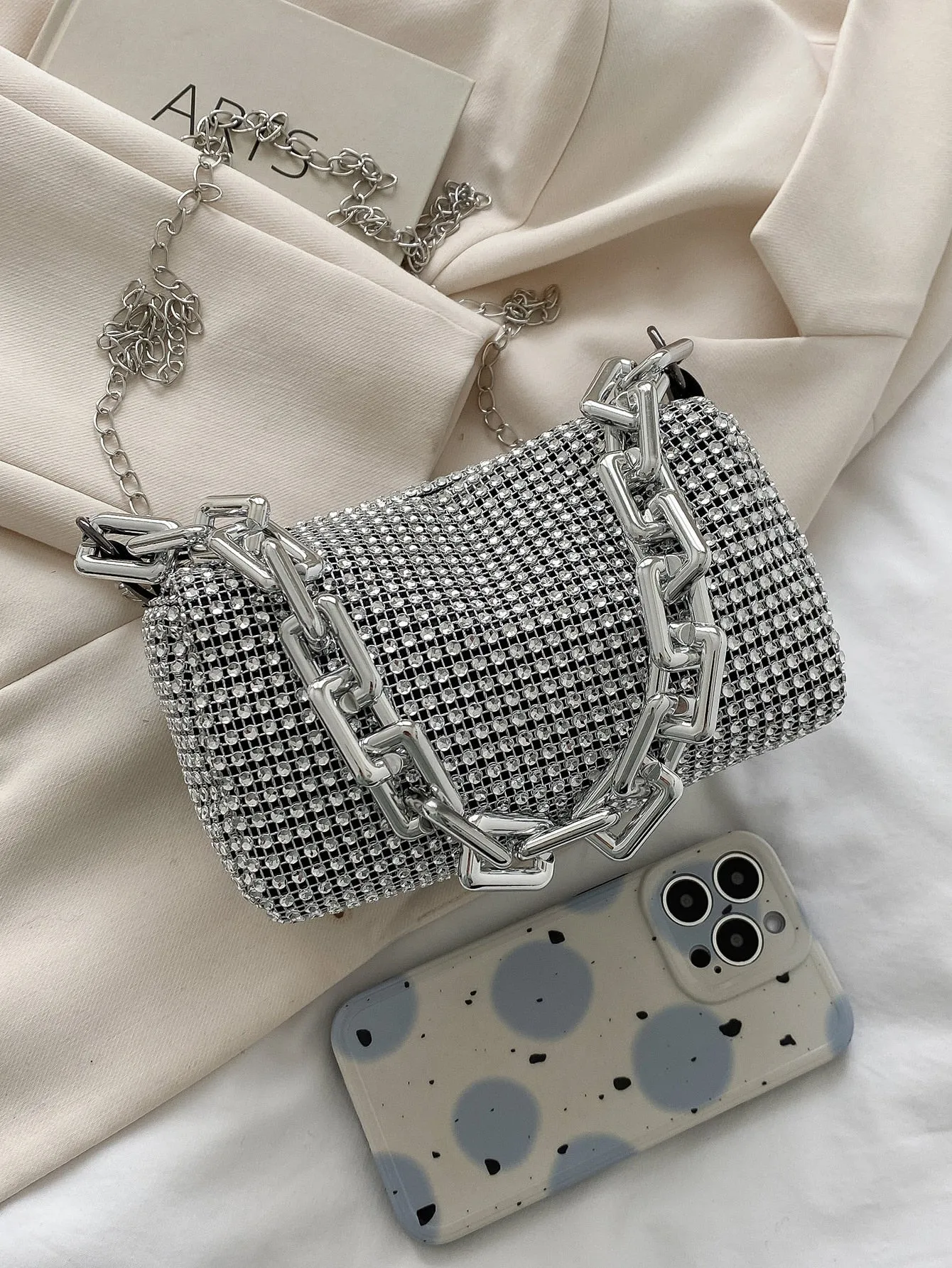 Mini Studded Decor Chain Bucket Bag - 𝘚𝘚²³