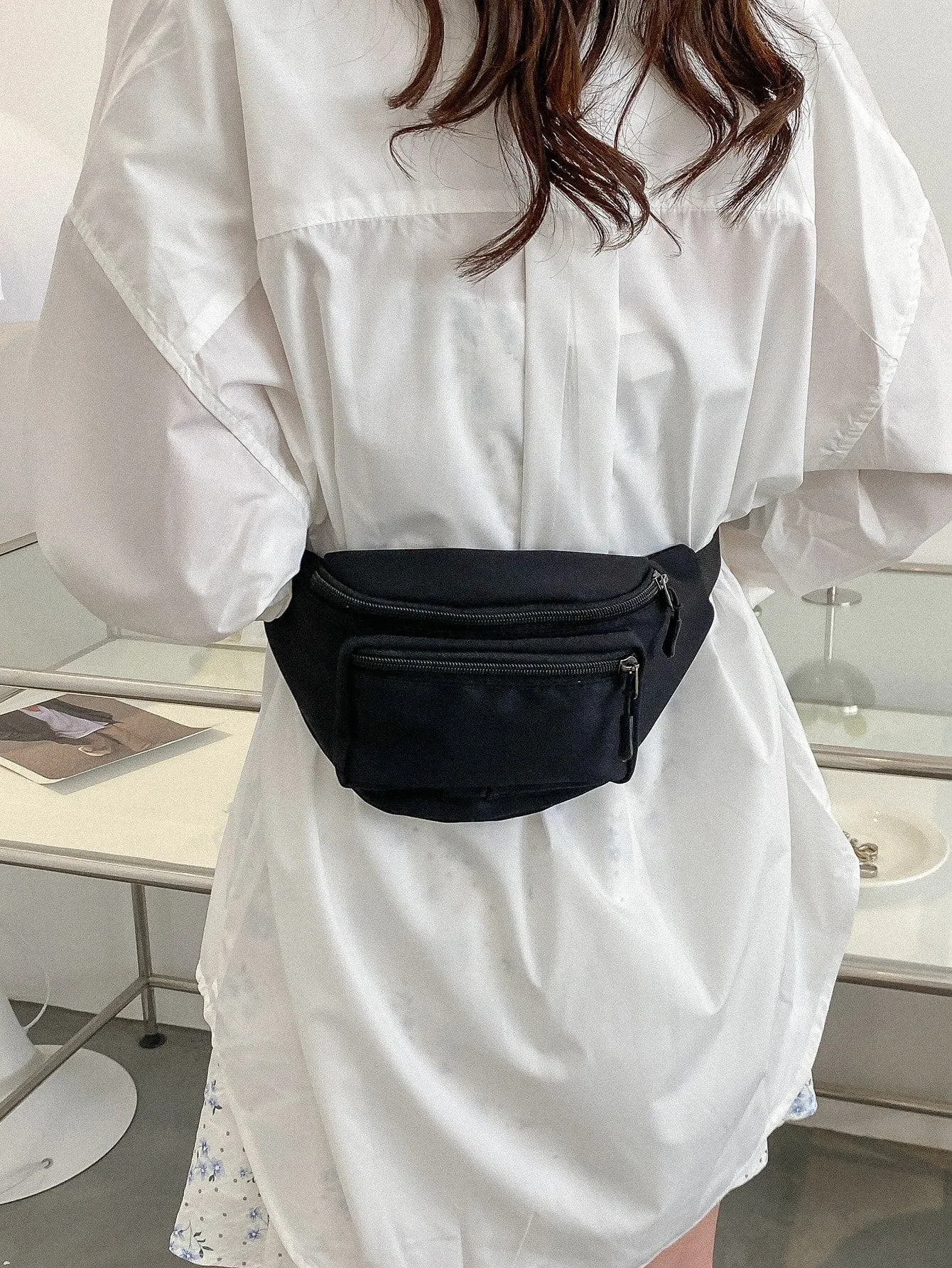 Minimalist Zip Fanny Pack - Black
