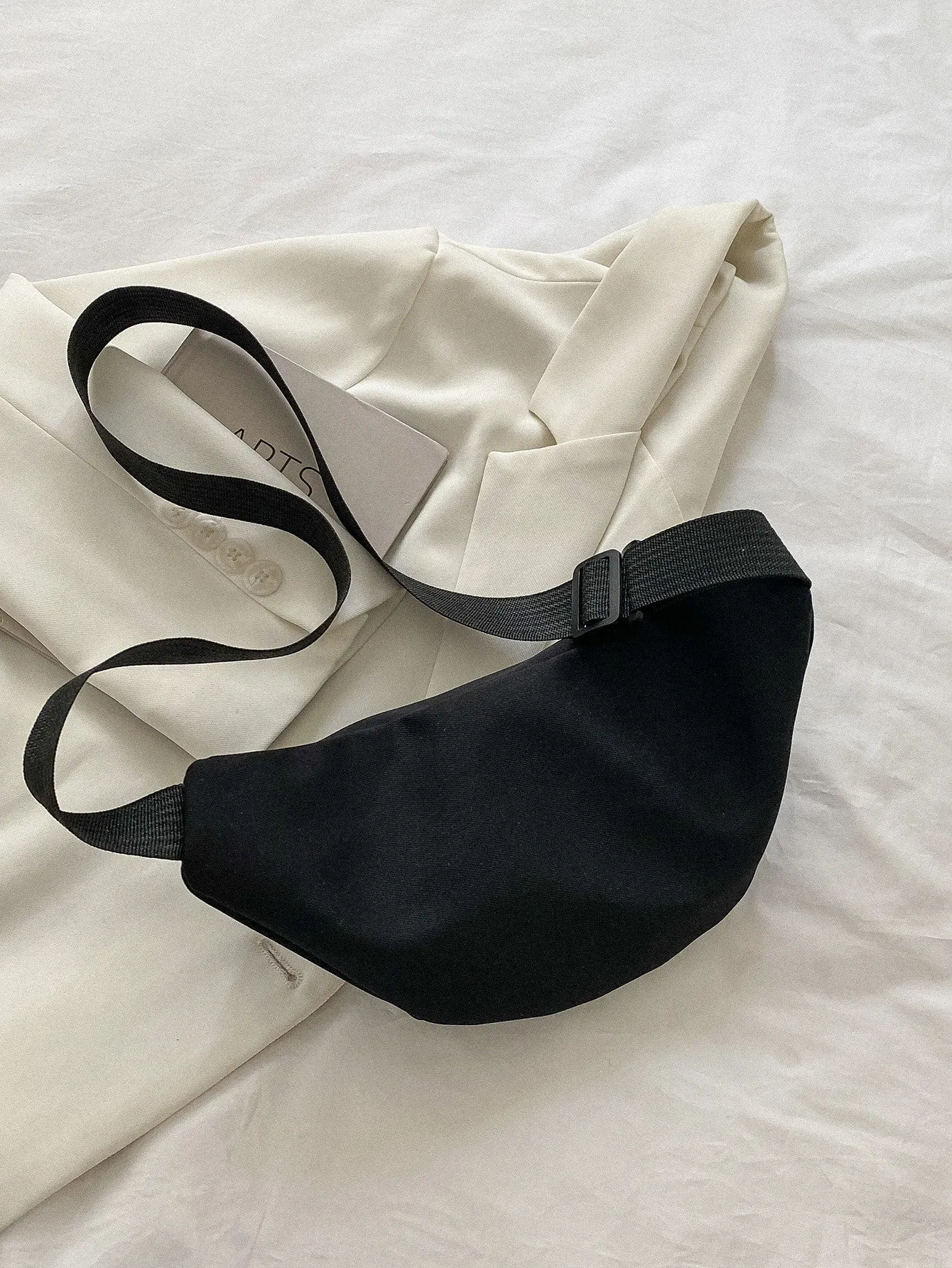 Minimalist Zip Fanny Pack - Black
