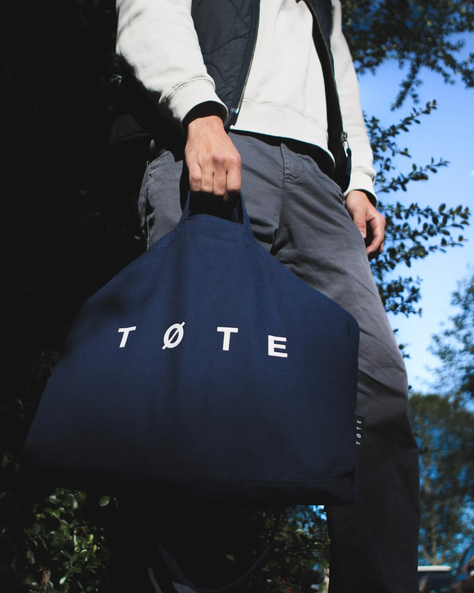 Navy Blue TØTE Shoulderbag