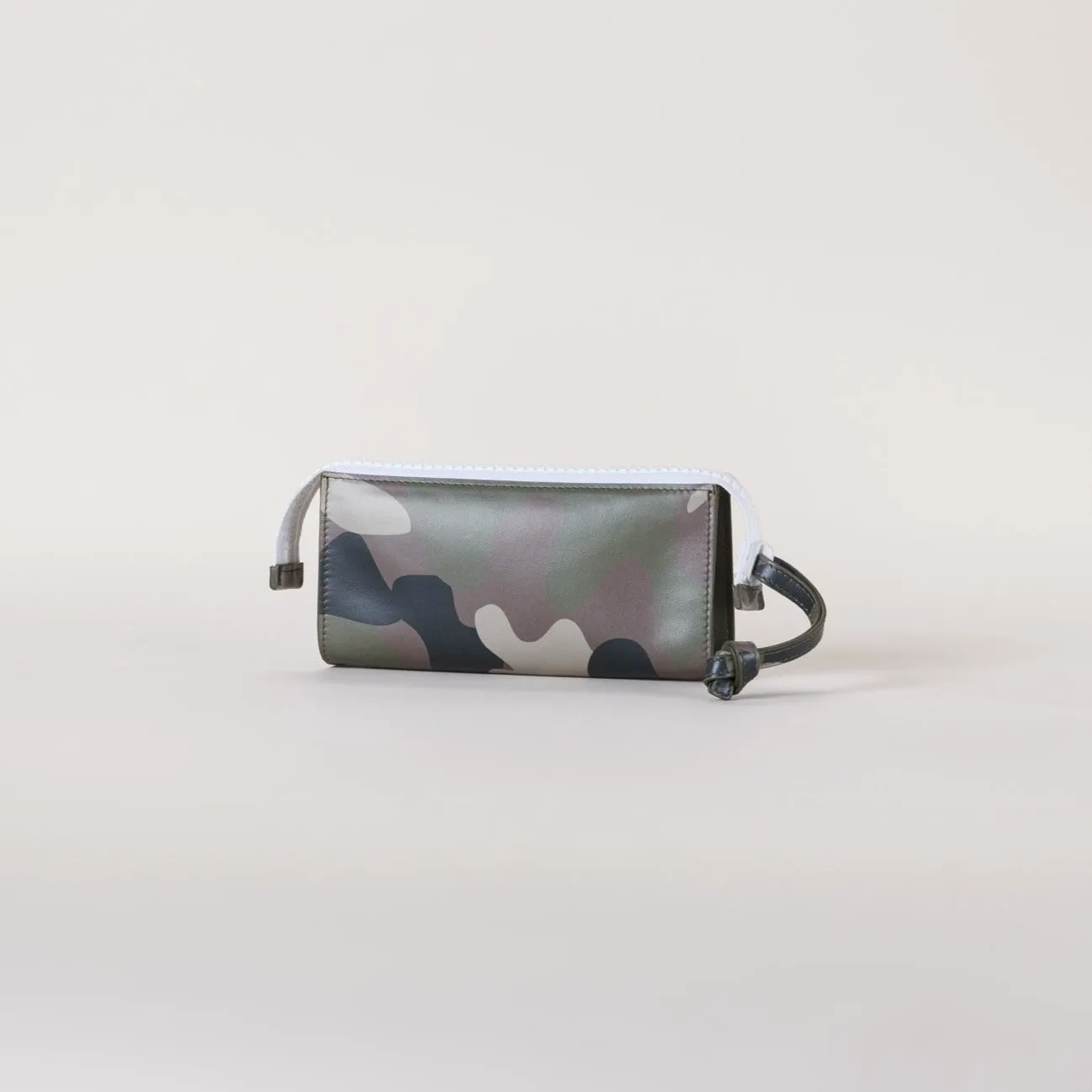 On The Go - Camo White