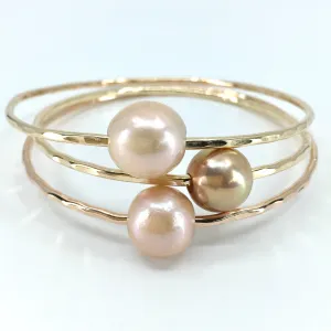 Pink Edison Pearl Hammered Bangle