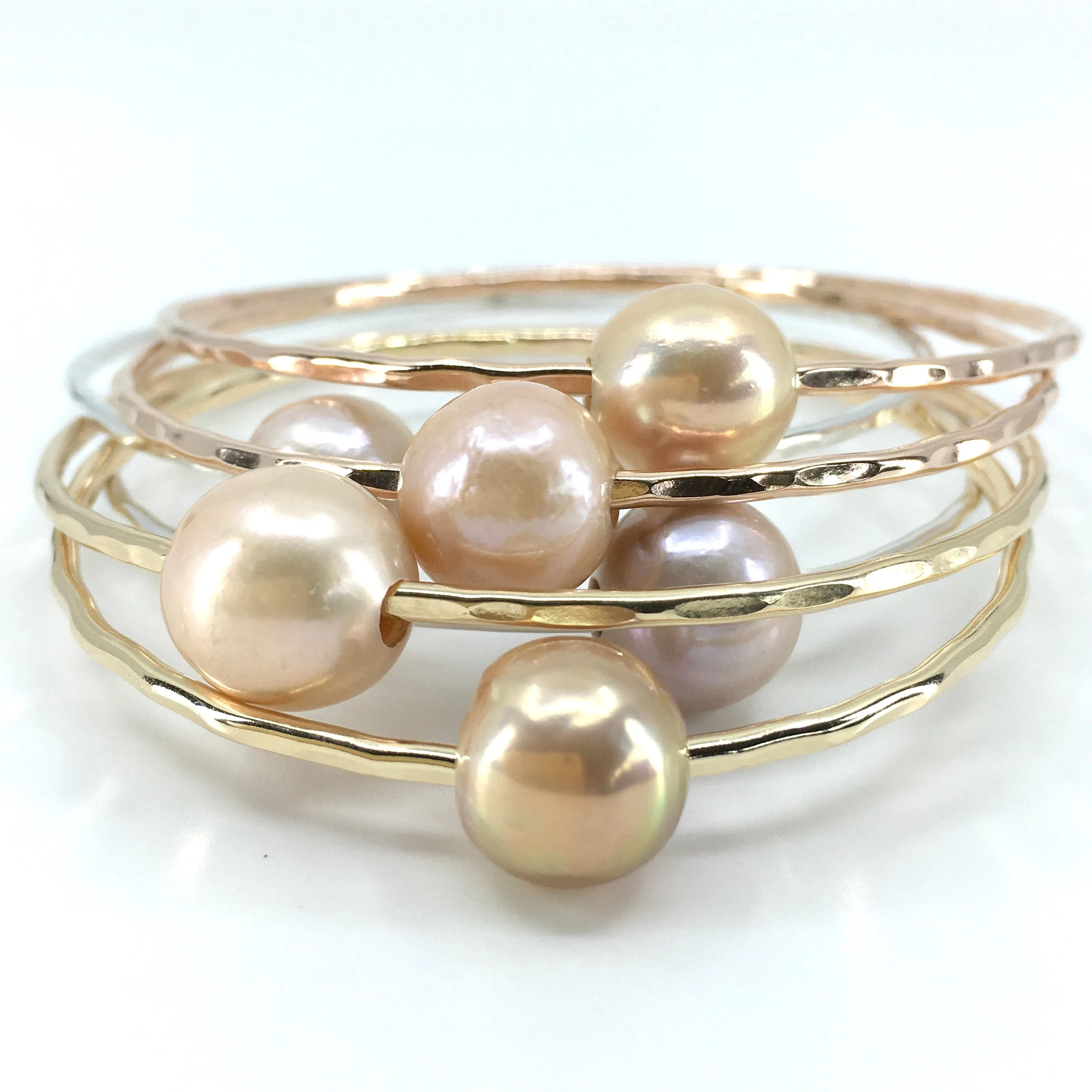 Pink Edison Pearl Hammered Bangle