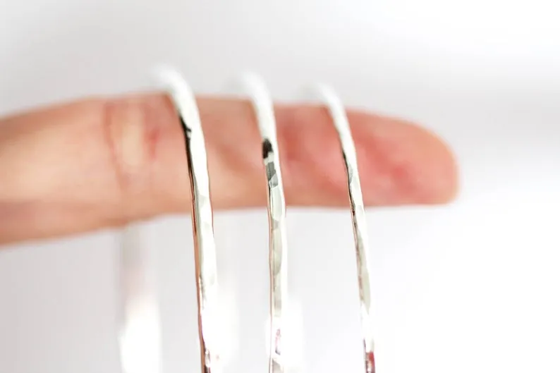 Pink Edison Pearl Hammered Bangle