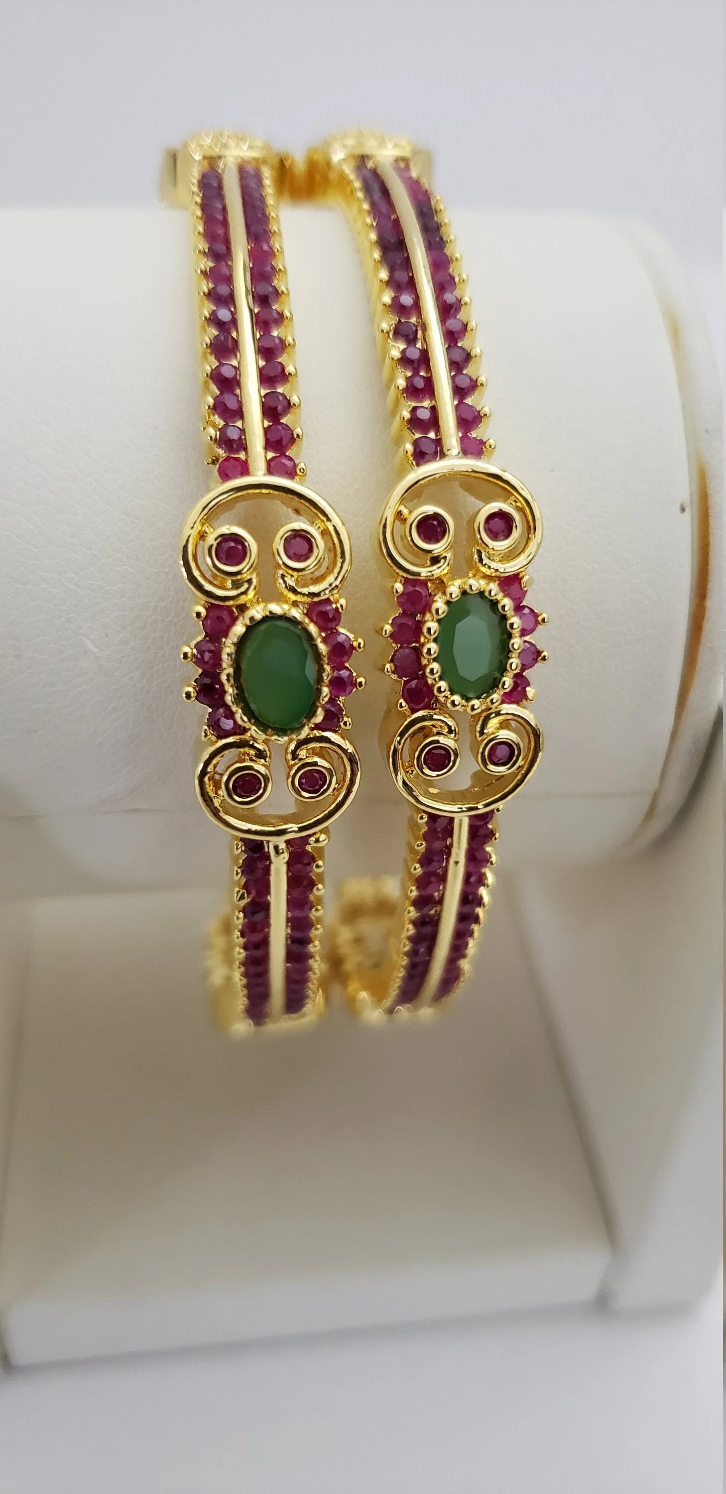 Ruby Bangles Set