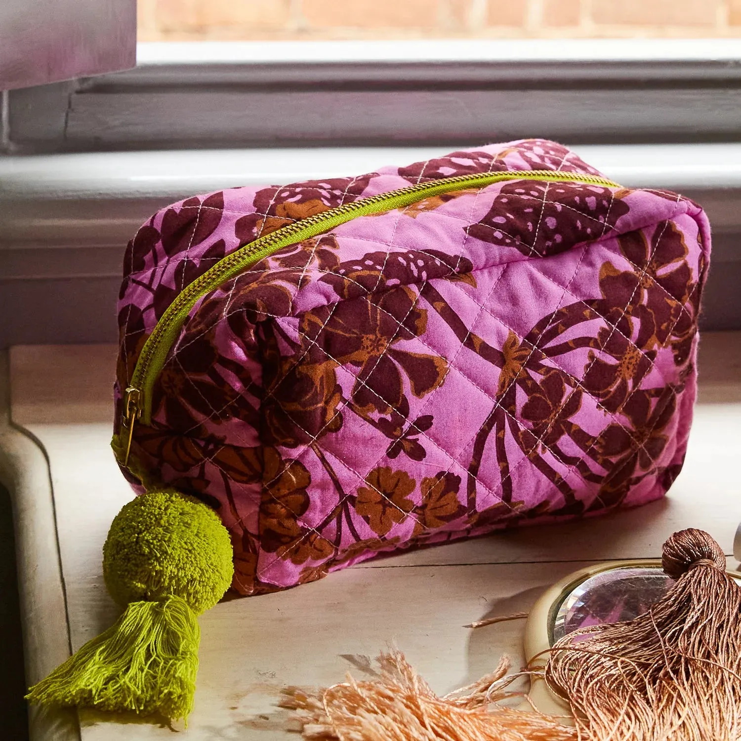 Sage x Clare, Jeanette Beauty Bag