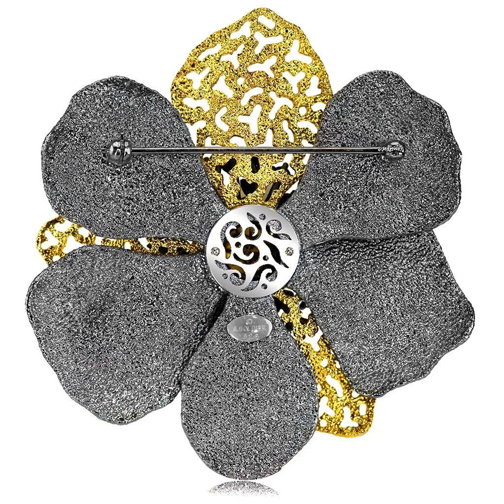 Silver Coronaria Brooch/Pendant with Green Crystal