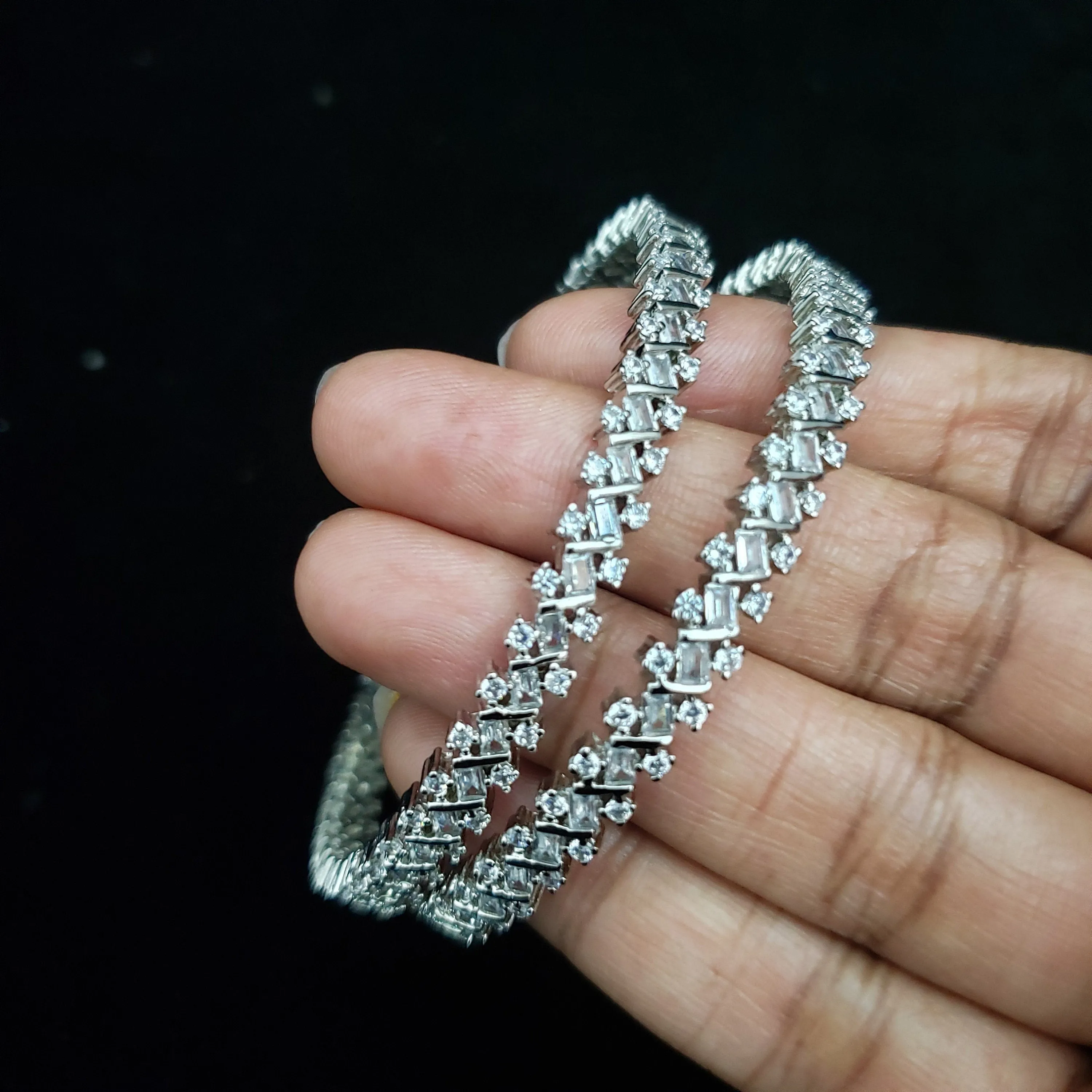 SILVER toNE Bangles Set