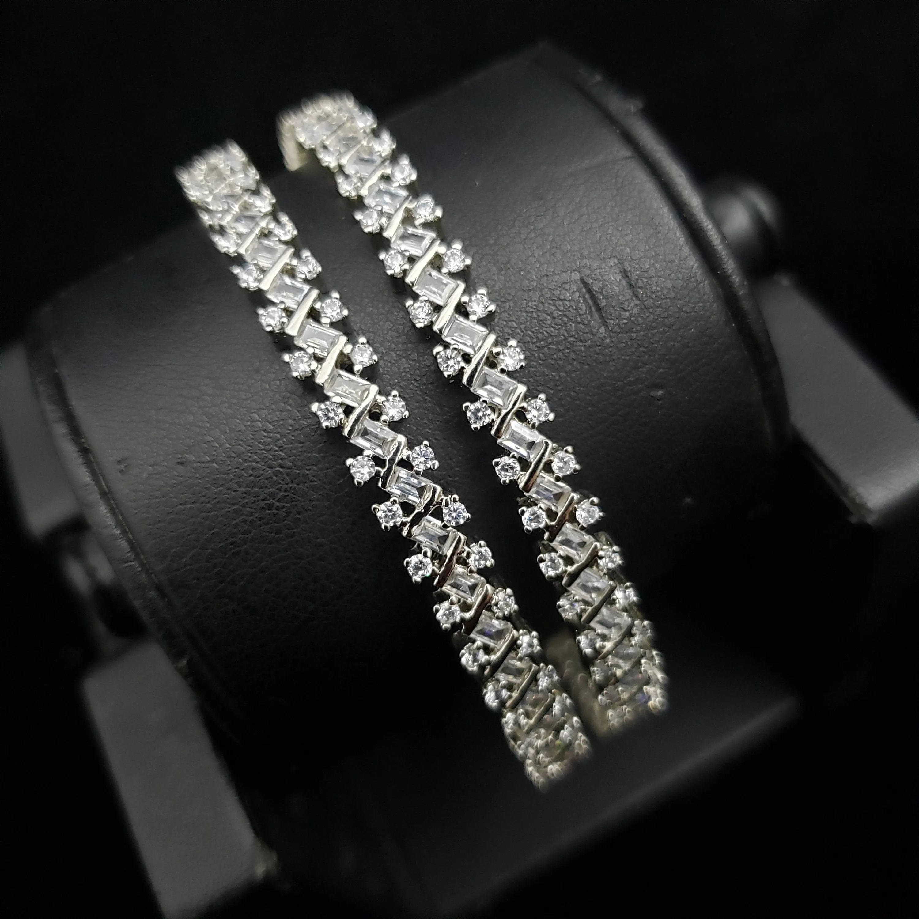 SILVER toNE Bangles Set