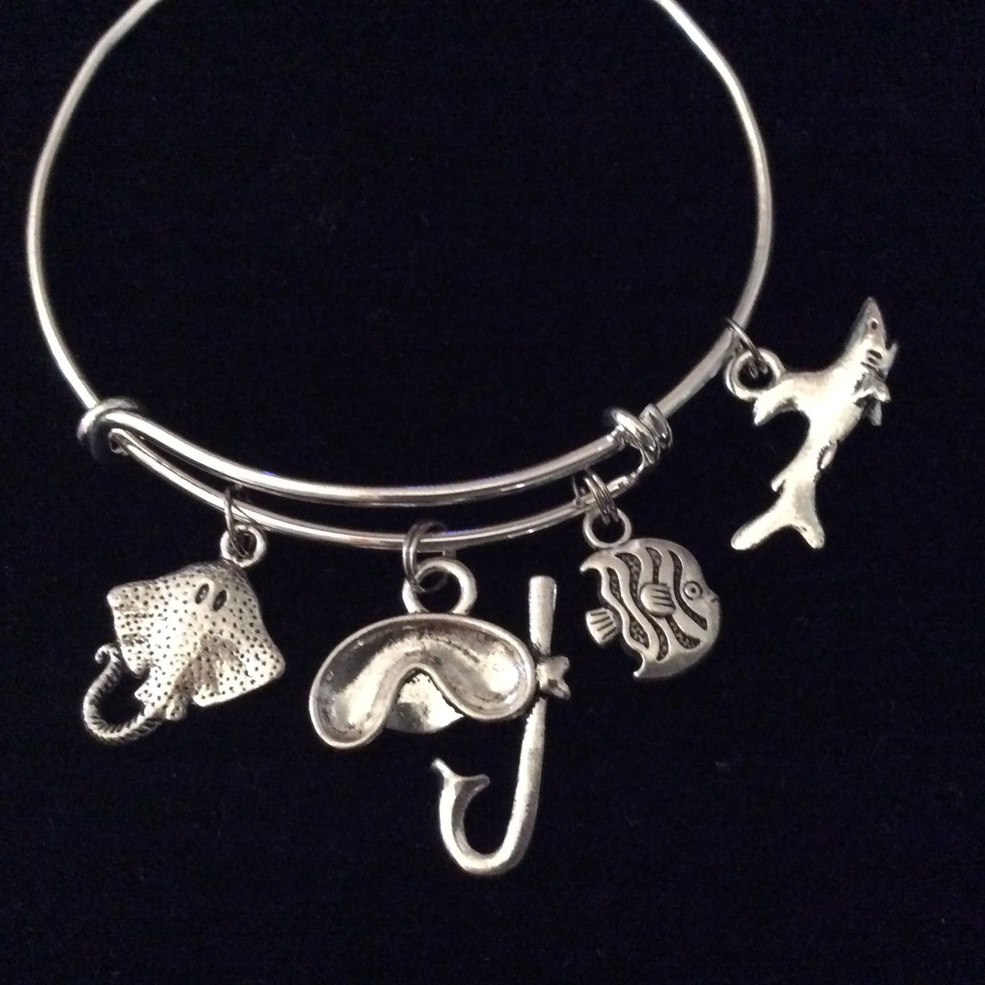 Snorkeling Expandable Silver Charm Bracelet Adjustable Bangle Sting Ray Shark Fish Ocean Nautical Gift