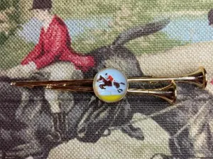 Stock Pin Double Hunting Horns Gold Wash Reverse Carved Crystal