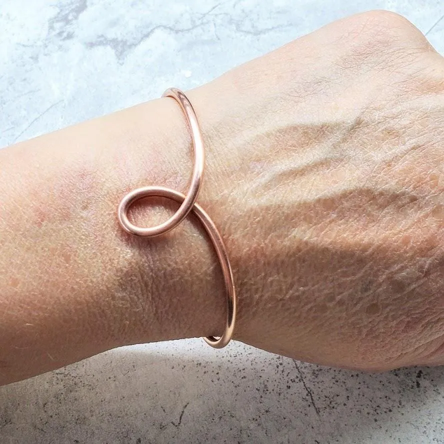 Stunning Handmade Copper Teardrop Bangle - Unique Design, Adjustable Fit, Health Benefits