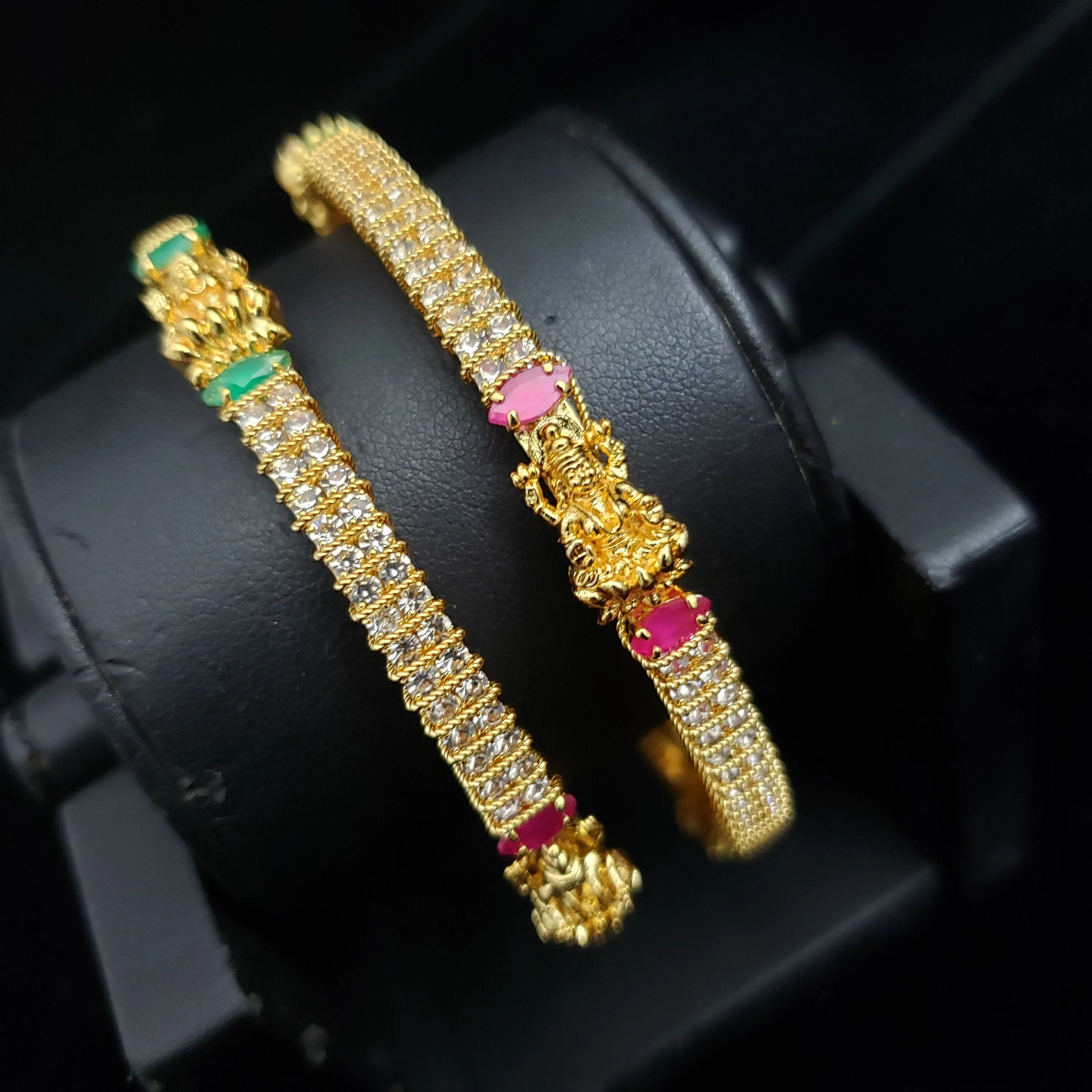 Temple design Bangles