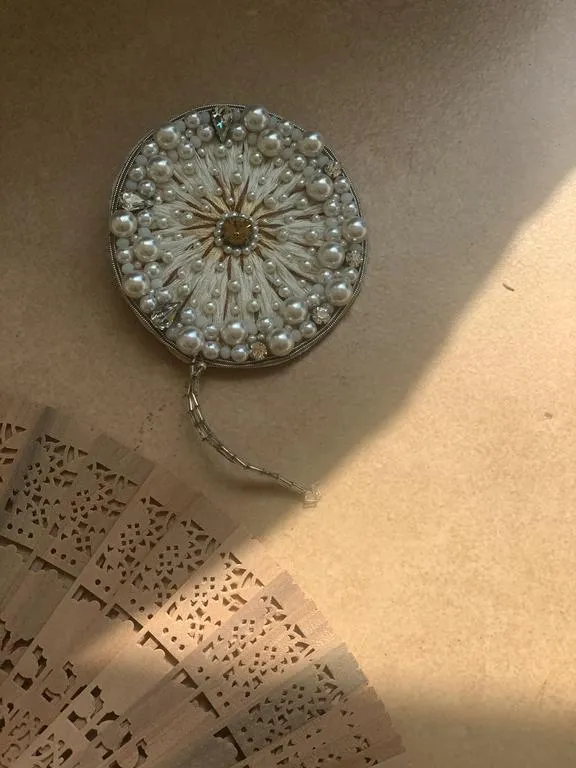 the dandy dandelion brooch