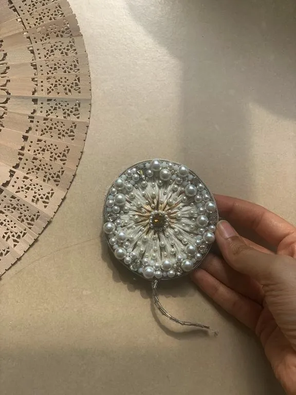 the dandy dandelion brooch