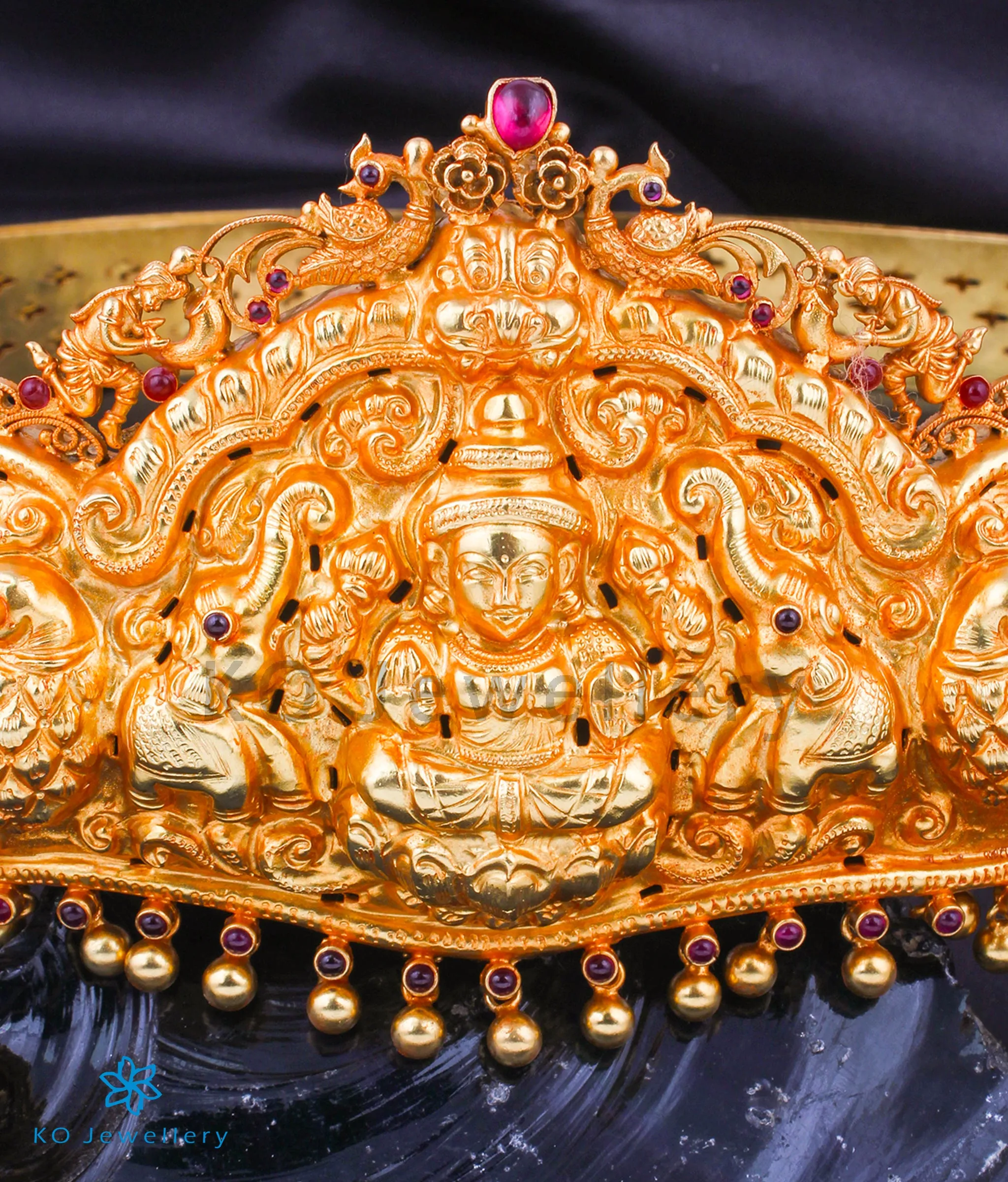The Rudrani Lakshmi Silver Peacock Oddiyanam (Waist belt)
