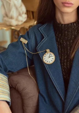 the time traveller brooch